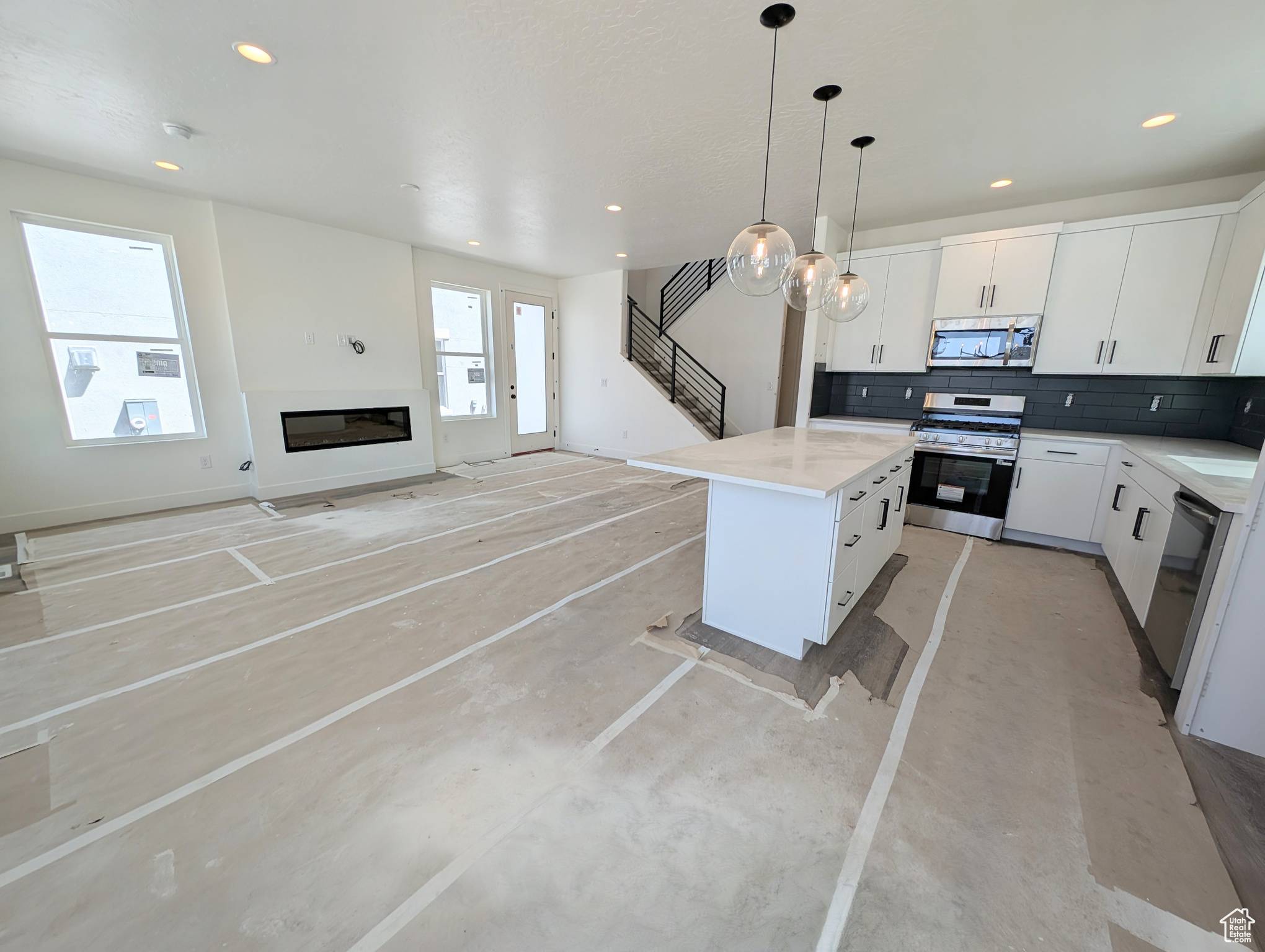 South Jordan, UT 84009,7077 W GRANBURY DR S #257