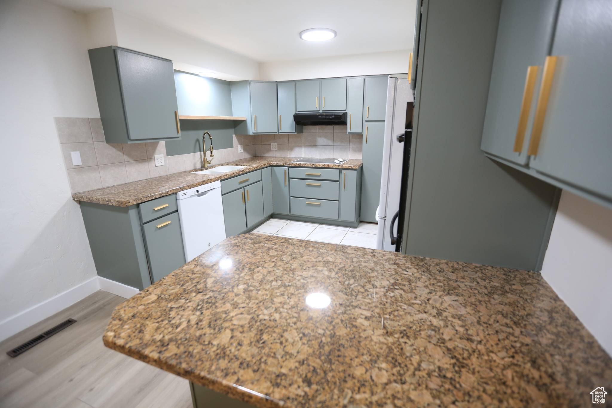 Ogden, UT 84404,1640 E HISLOP DR