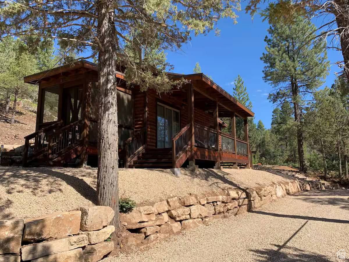 Orderville, UT 84758,235 LEWIS LN