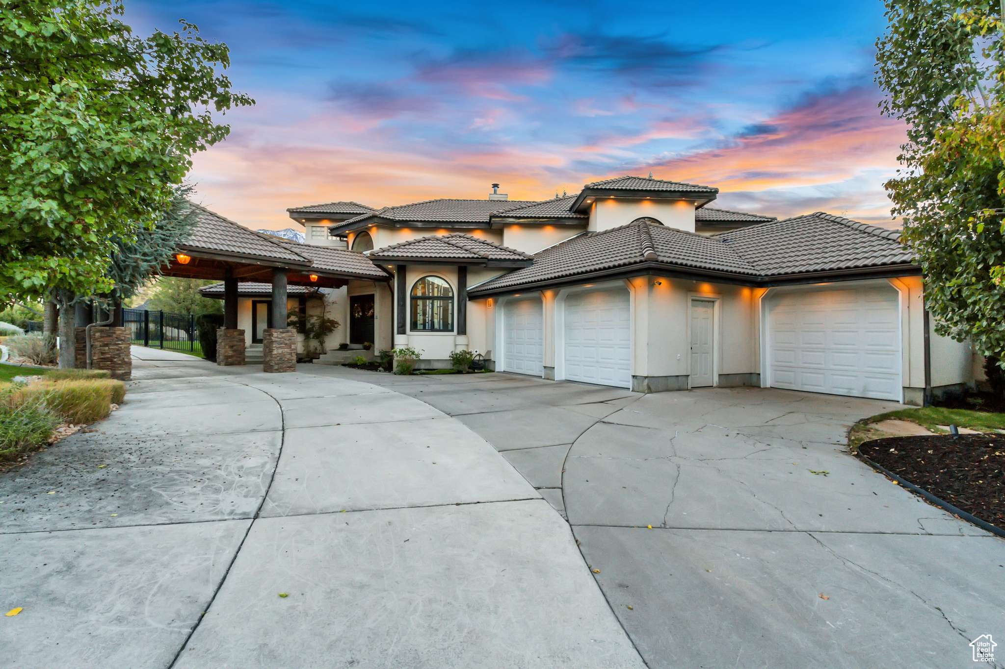 Lindon, UT 84042,1448 E 155 S
