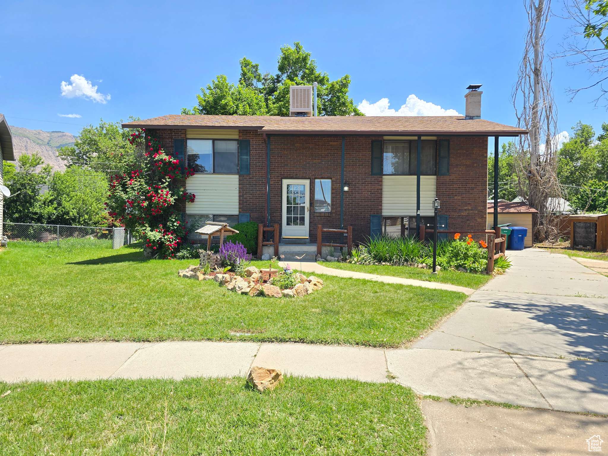 Ogden, UT 84404,243 DOWNS CIR