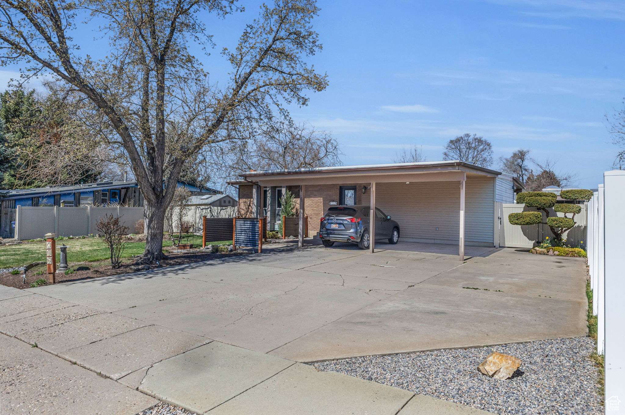 Woods Cross, UT 84087,786 W 2000 S