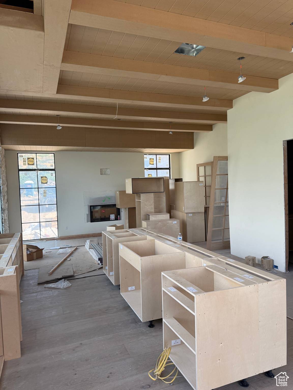 Draper, UT 84020,2019 E GRAYSTONE CT