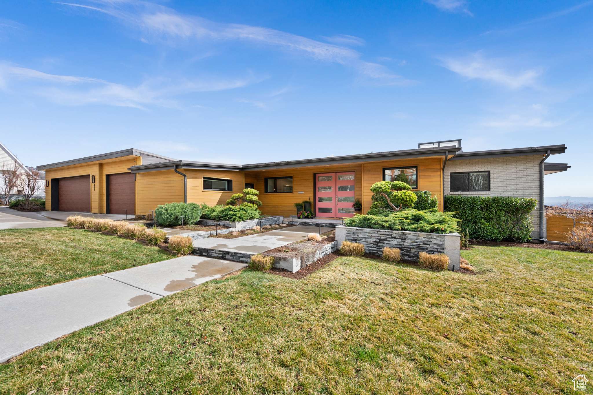Salt Lake City, UT 84103,828 E NORTHCREST DR