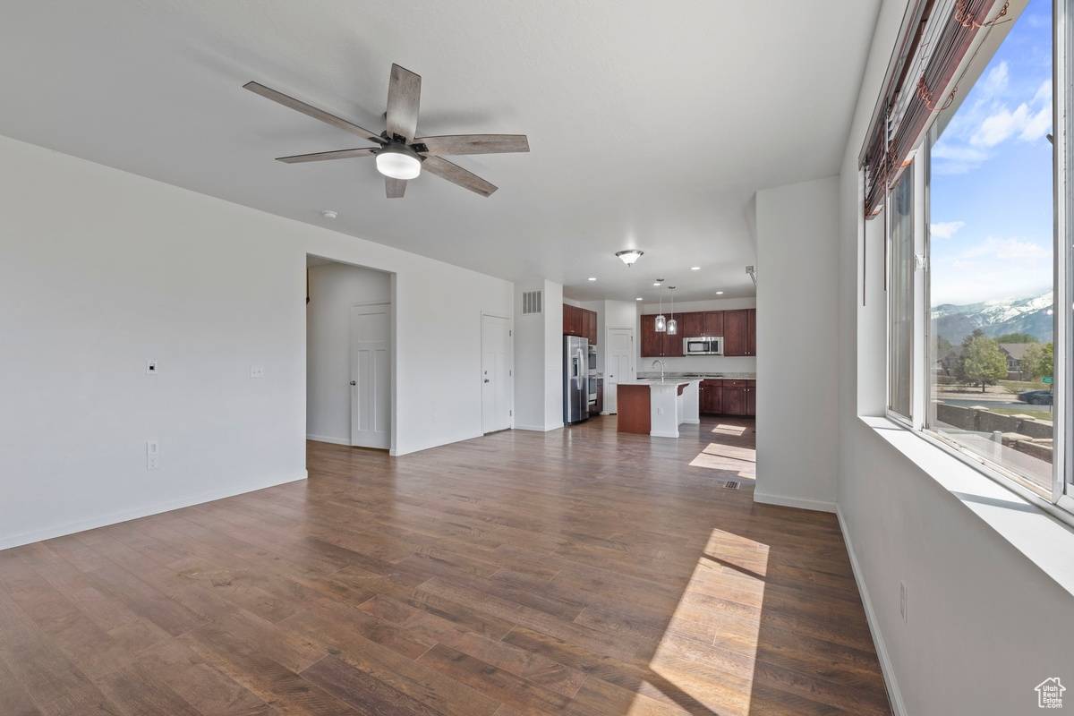 Vineyard, UT 84059,49 W PAPER BARK ST