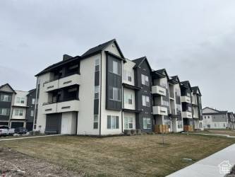 Nibley, UT 84321,3085 S 225 W #G203