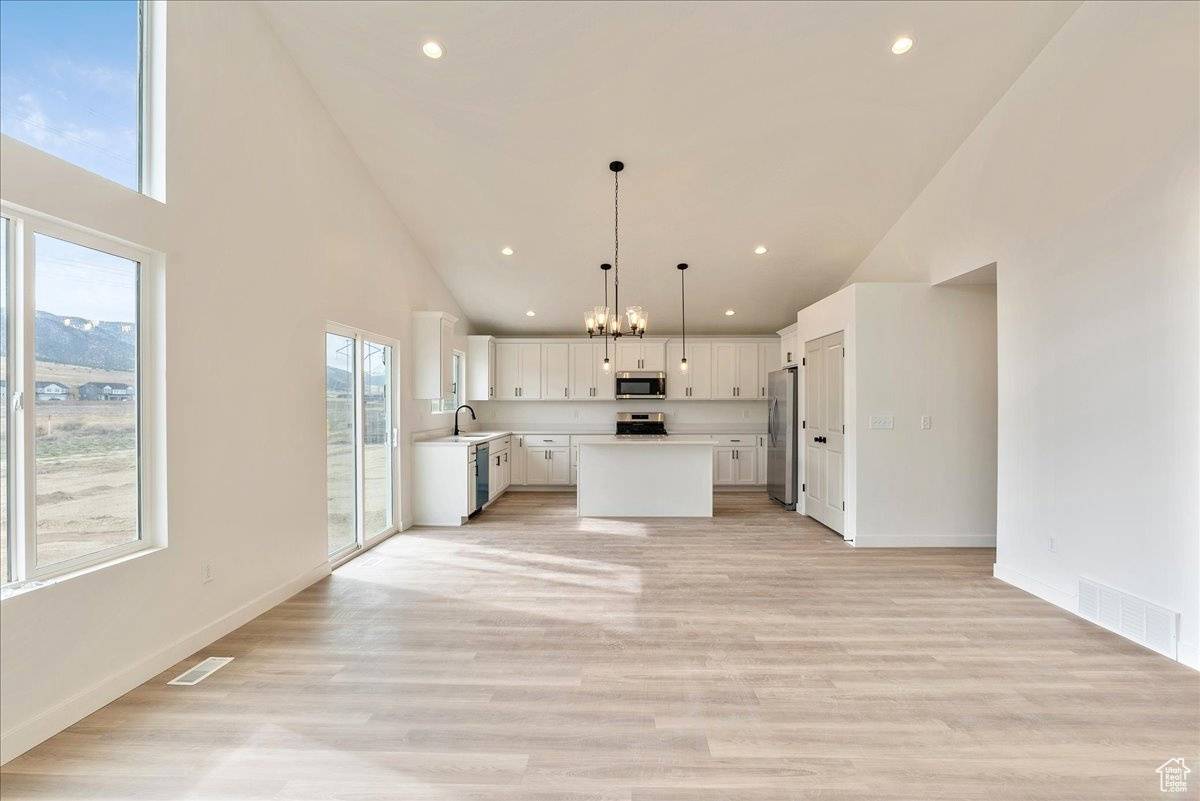 Eagle Mountain, UT 84005,3788 N DATEMAN DR