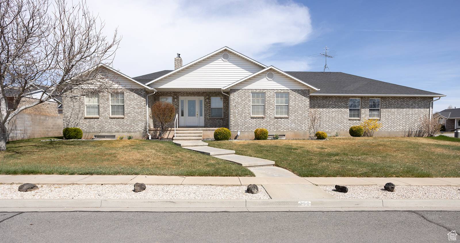 Richfield, UT 84701,250 W WESTVIEW DR