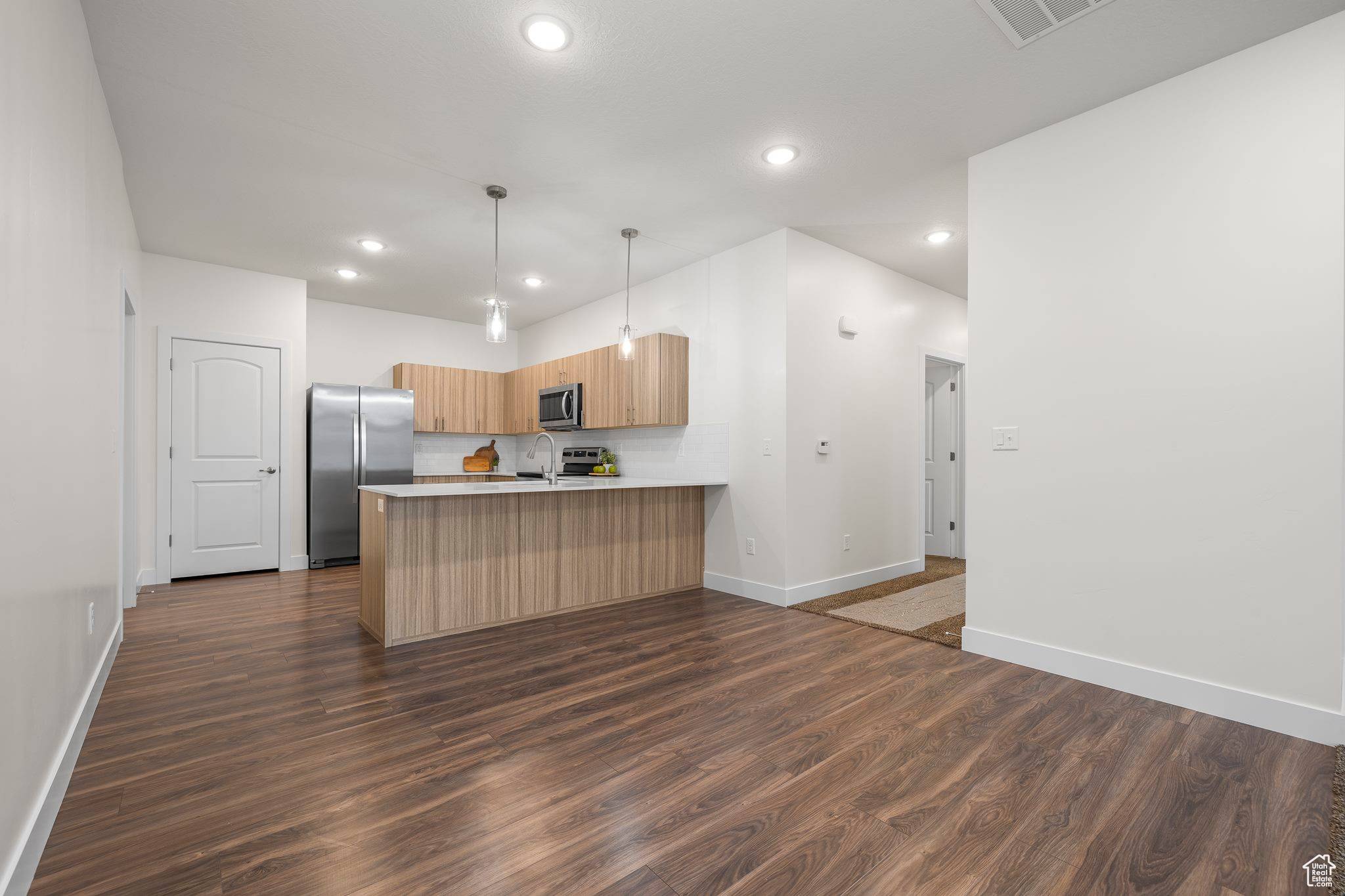 Saratoga Springs, UT 84045,1497 N SARATOGA VIEW LN #A