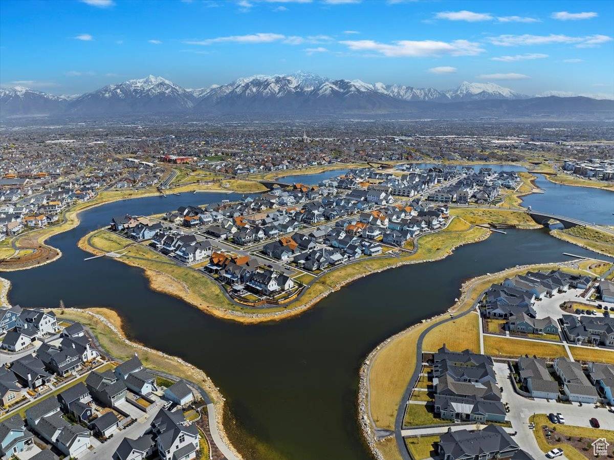 South Jordan, UT 84009,10924 S PADDLE BOARD WAY