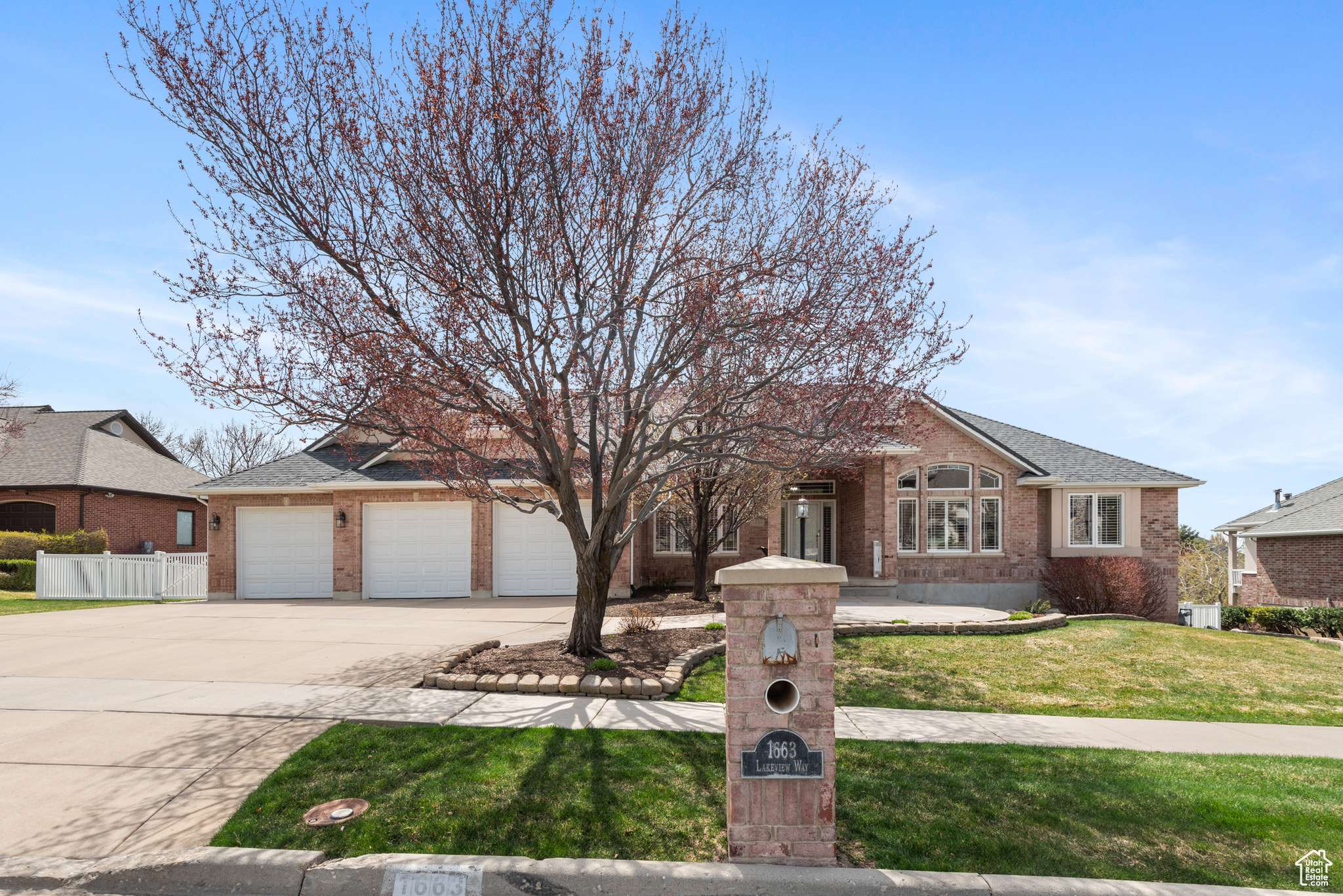 Ogden, UT 84403,1663 LAKEVIEW WAY