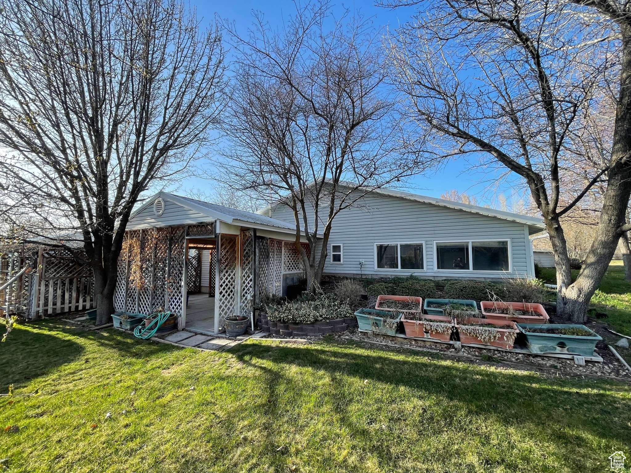 Malad City, ID 83252,848 N 500 W