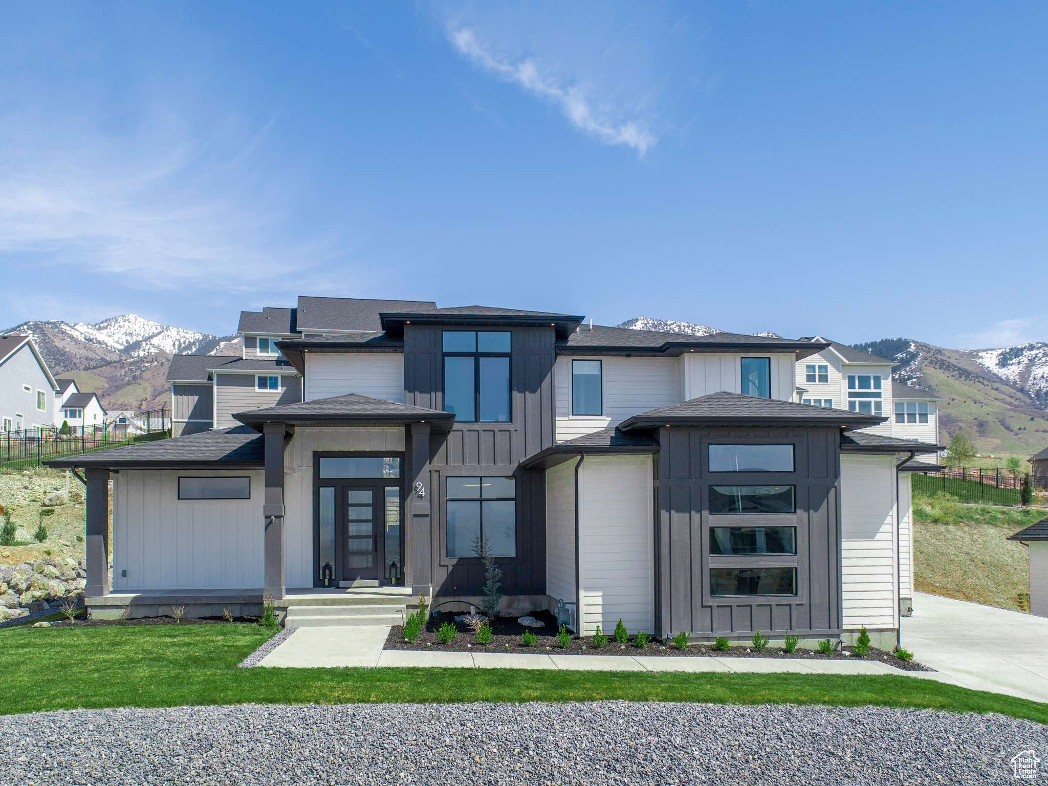 Hyde Park, UT 84318,94 S 950 E