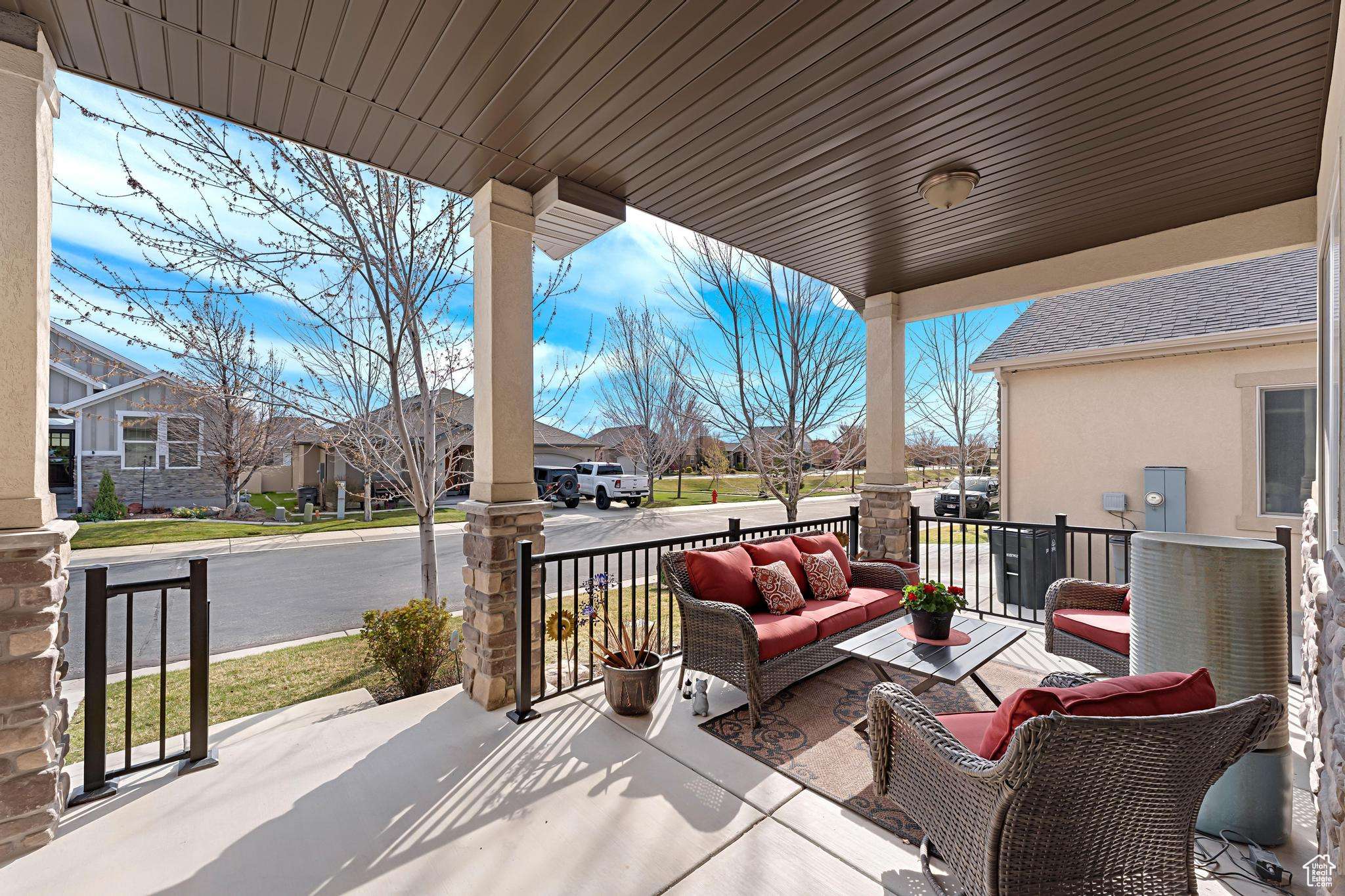 South Jordan, UT 84009,10756 S AUTUMN WIND WAY W