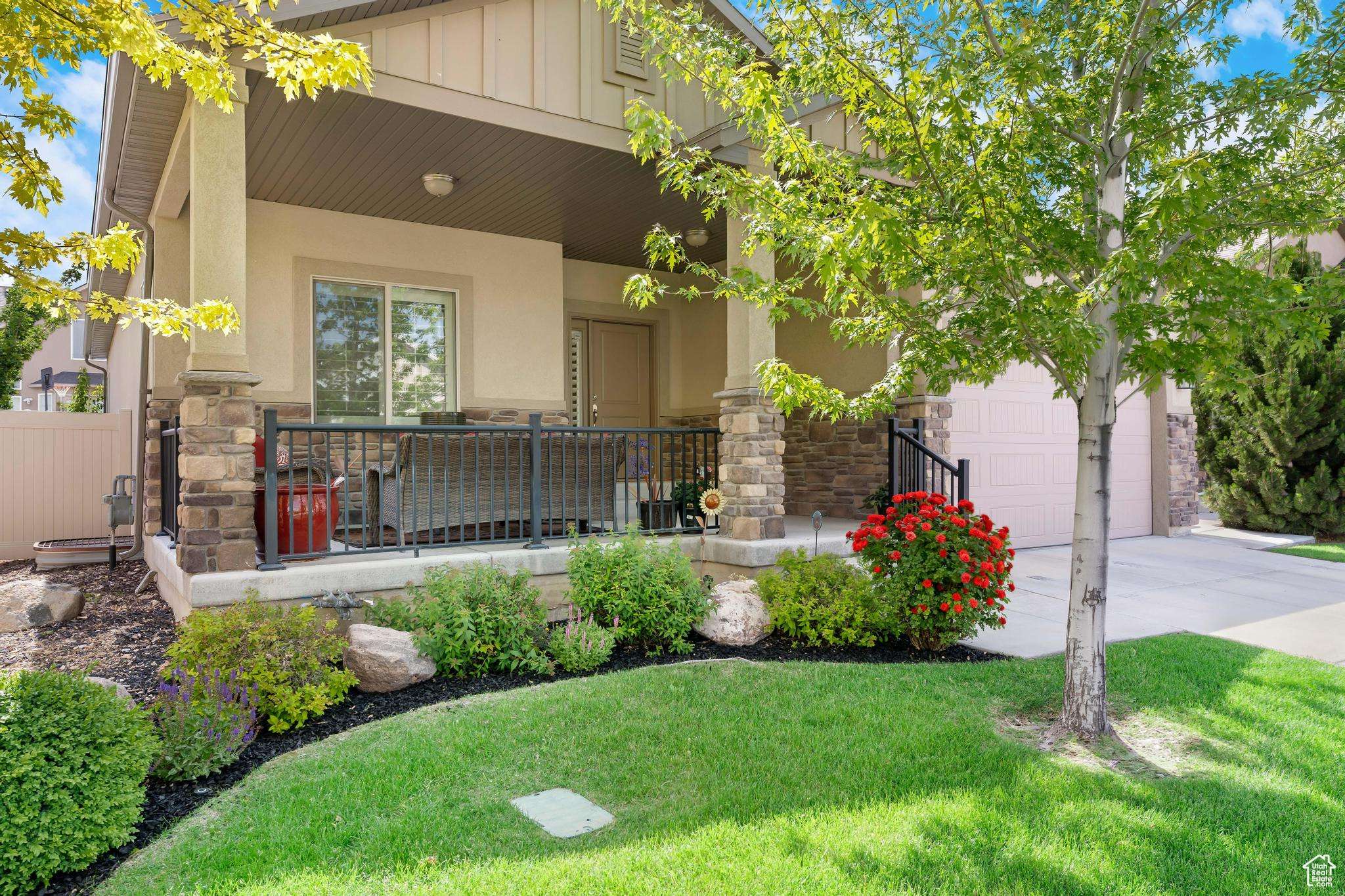 South Jordan, UT 84009,10756 S AUTUMN WIND WAY W