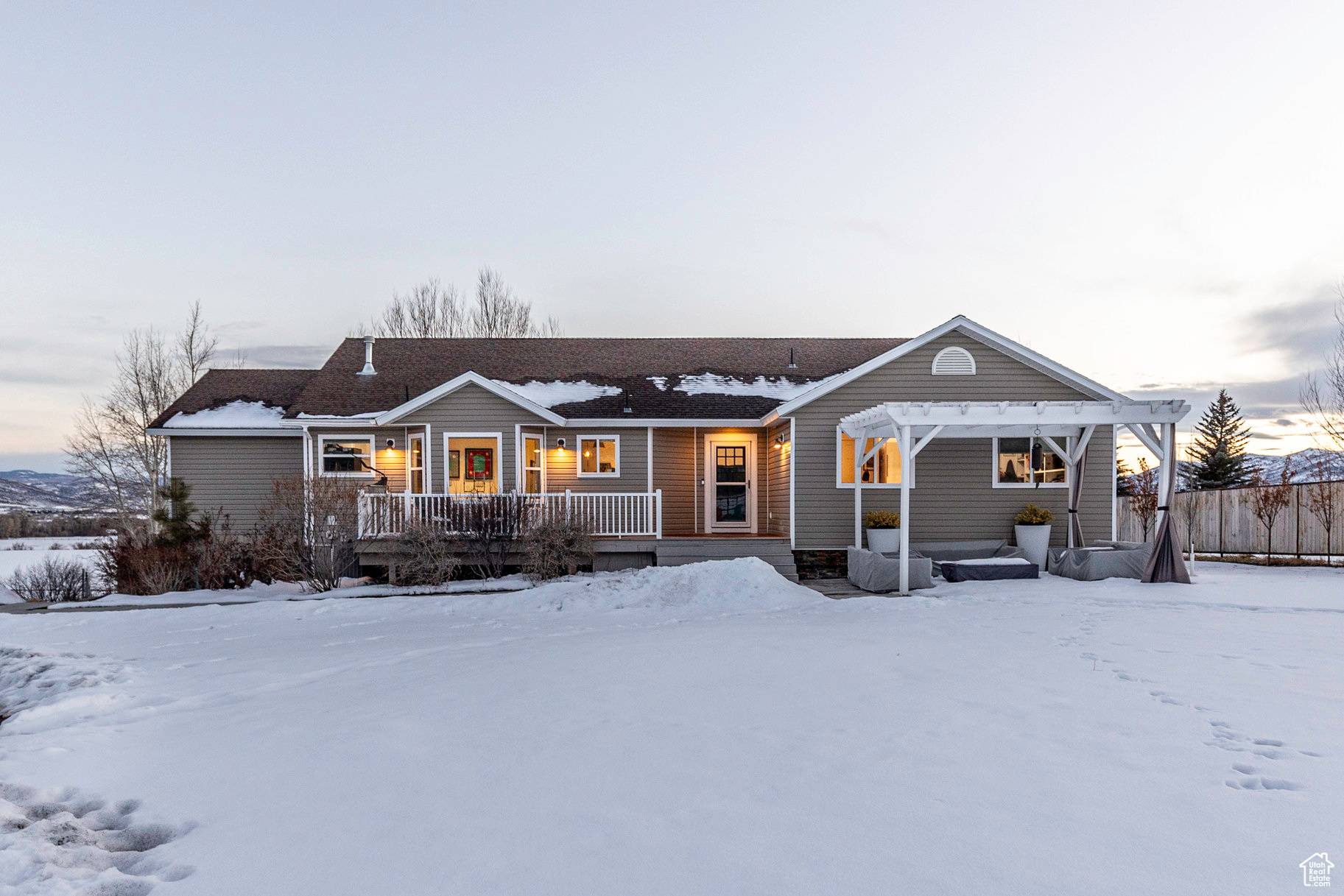 Oakley, UT 84055,528 W WEBER CANYON RD