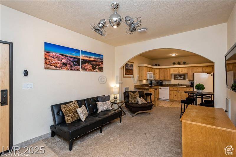 Brian Head, UT 84719,223 HUNTER RIDGE DR #E300