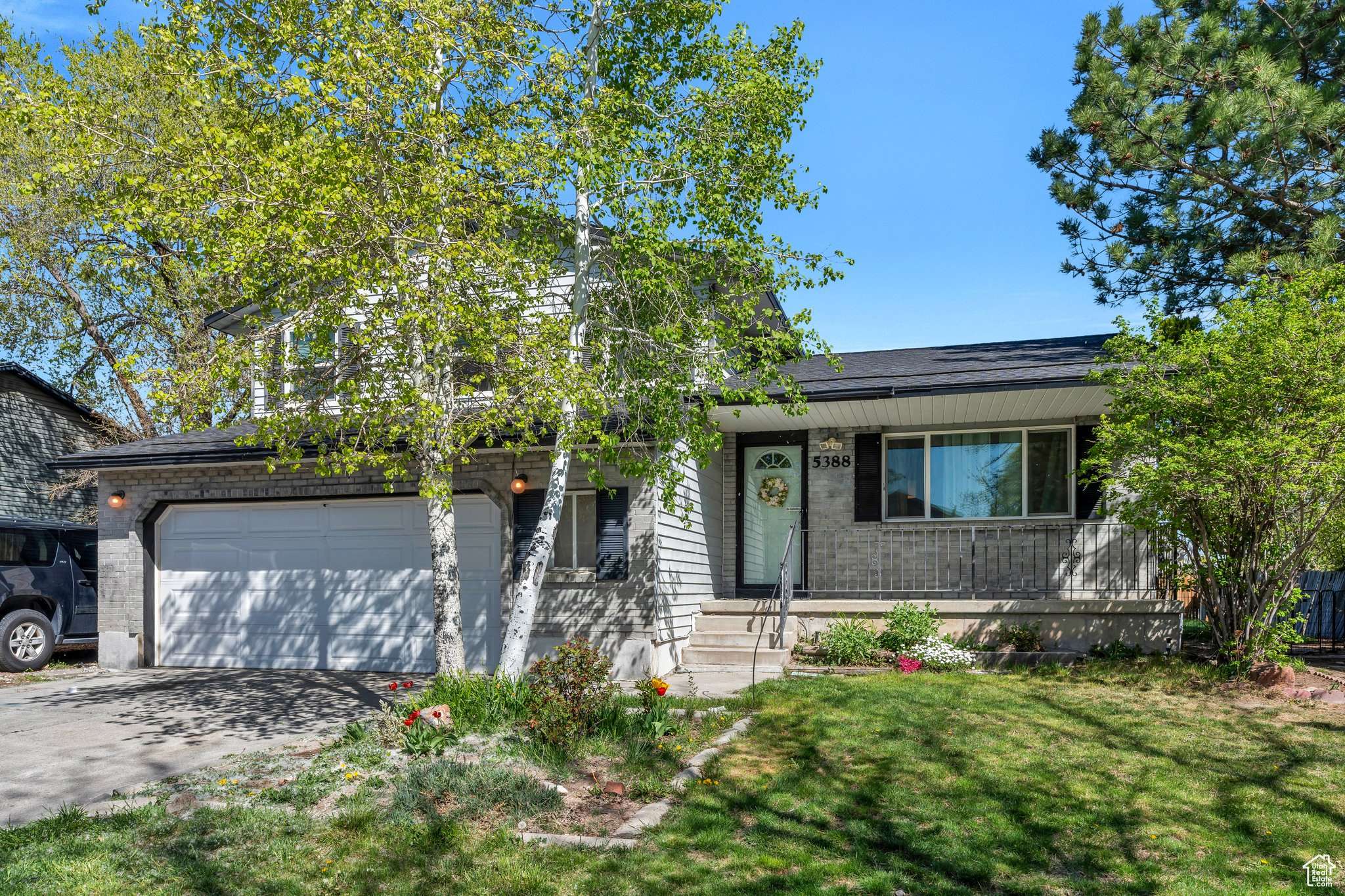West Jordan, UT 84081,5388 W SAGUARO DR