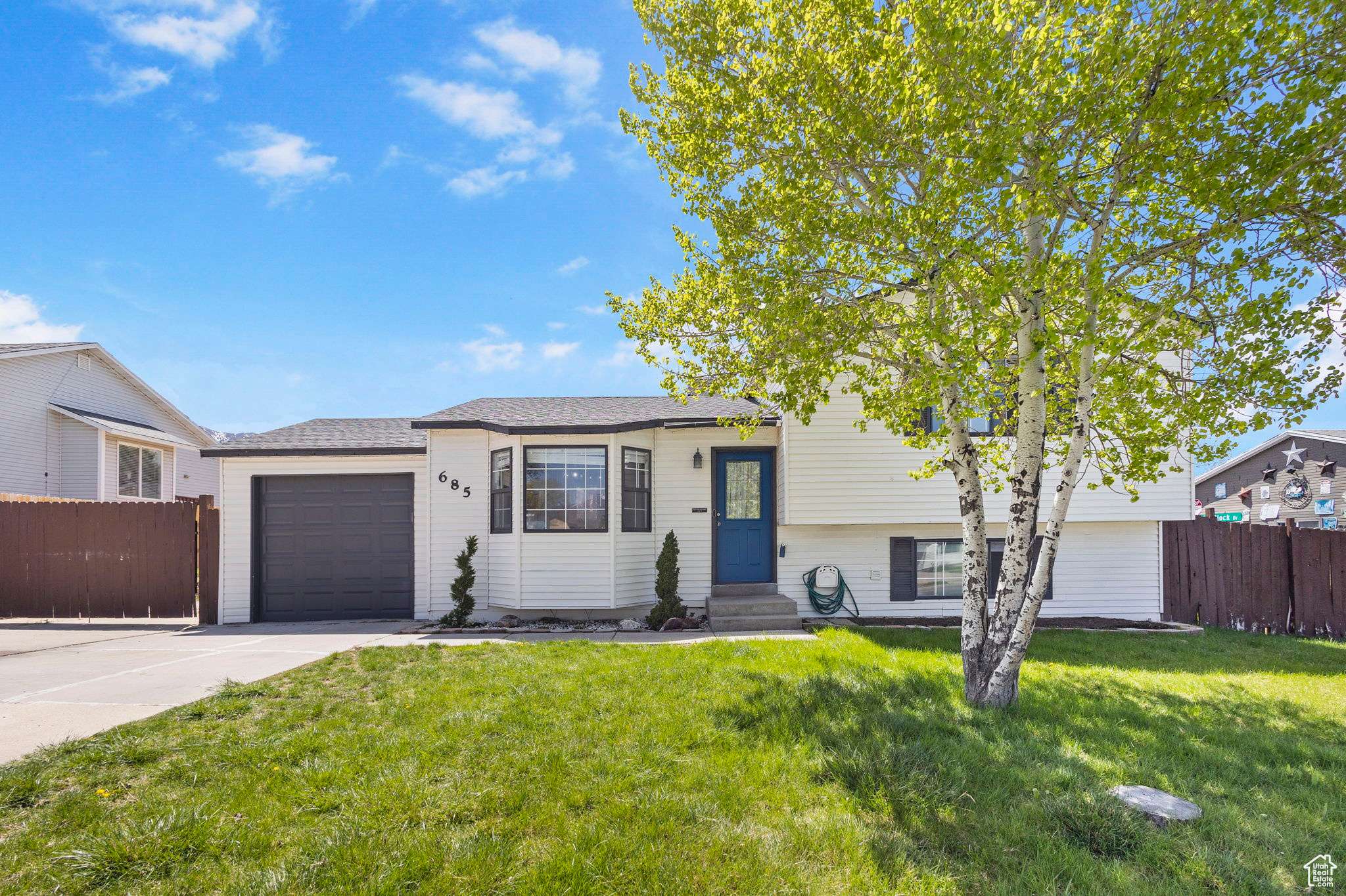 Tooele, UT 84074,685 3 O'CLOCK DRIVE