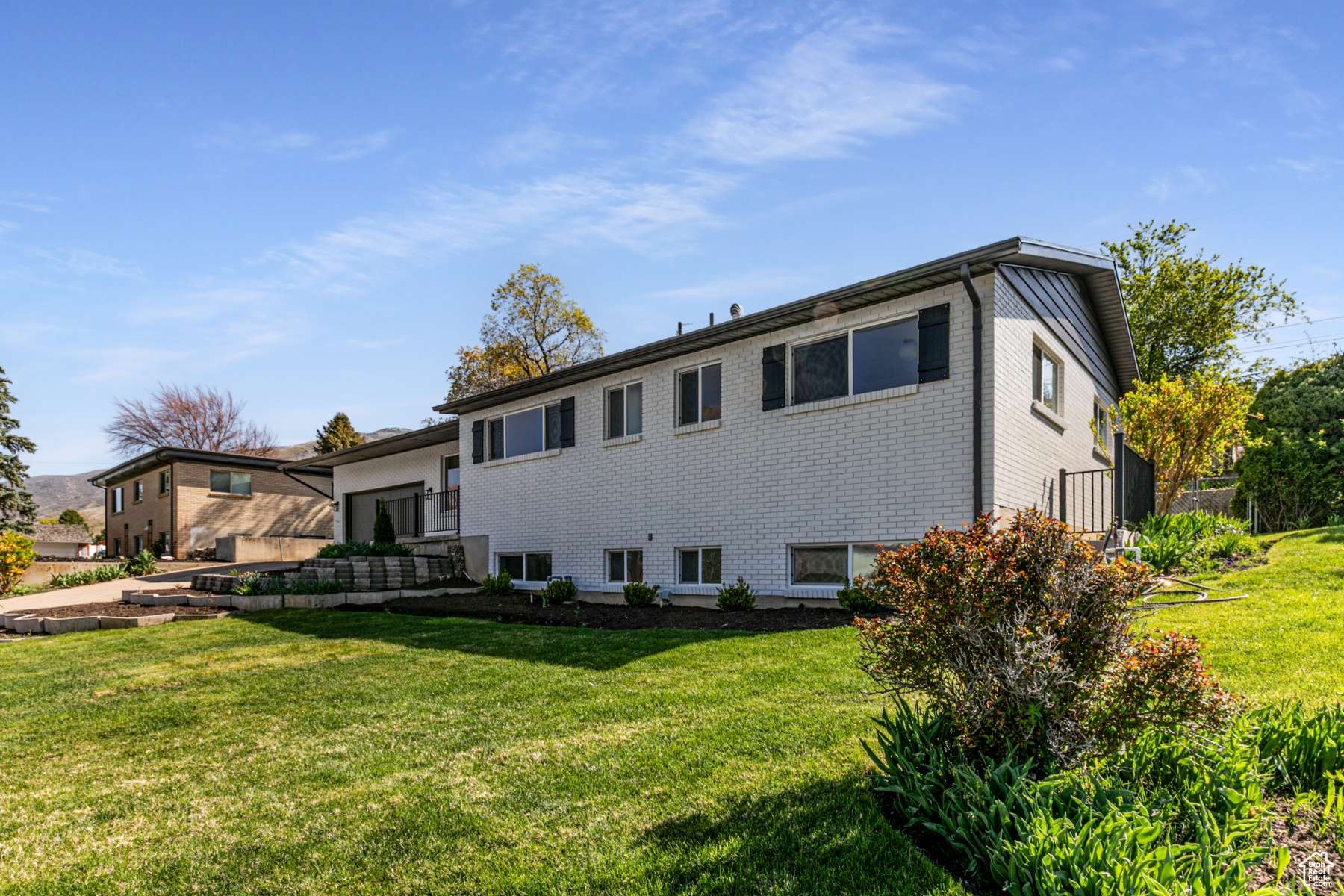 Bountiful, UT 84010,864 N 750 E