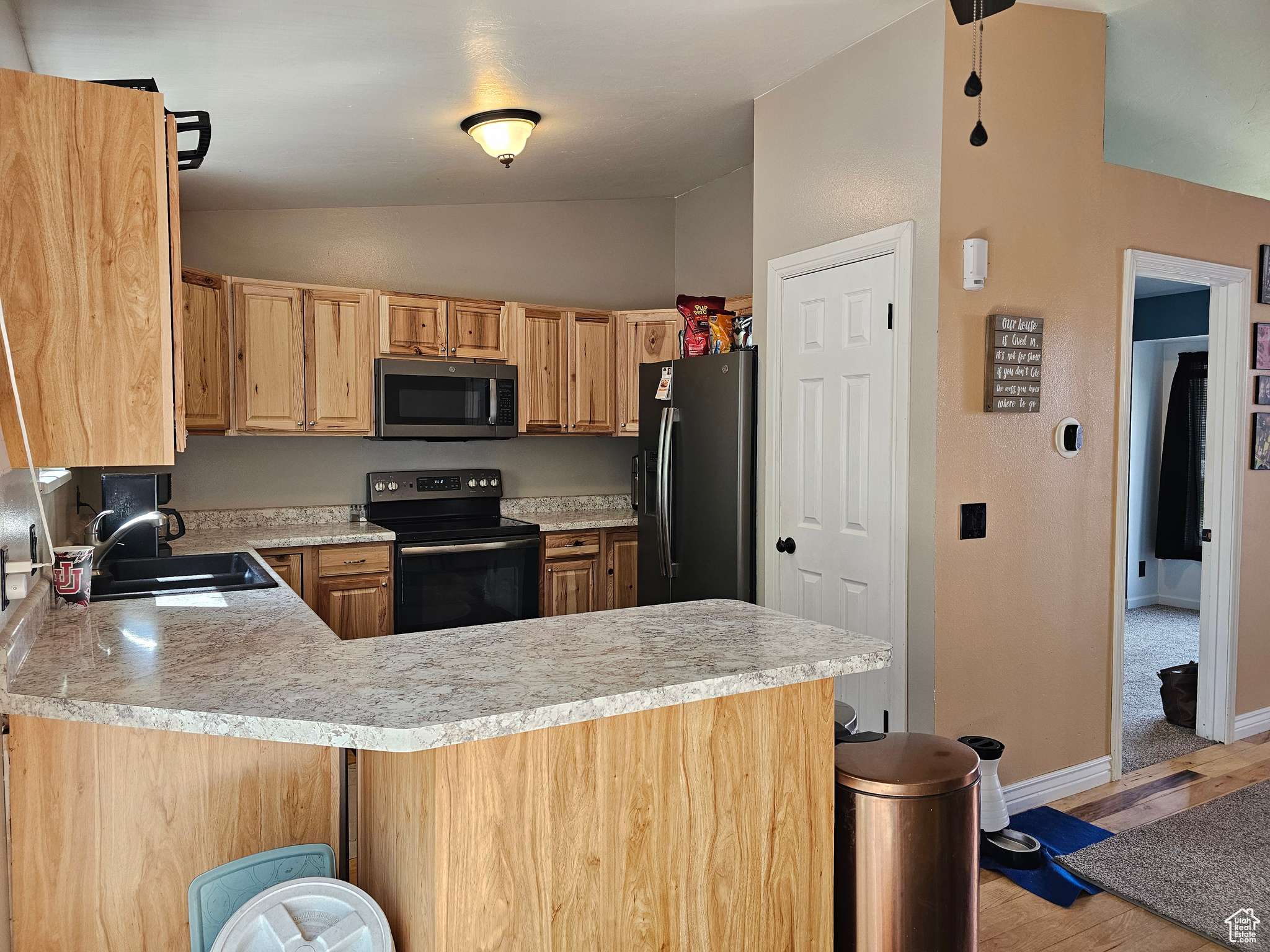 Taylorsville, UT 84129,5891 S BLUE MEADOW DR