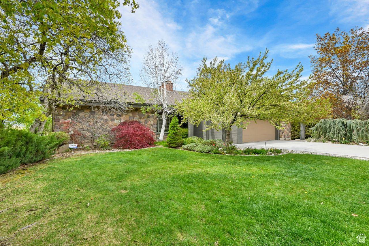 Salt Lake City, UT 84109,2200 S SCENIC DR E