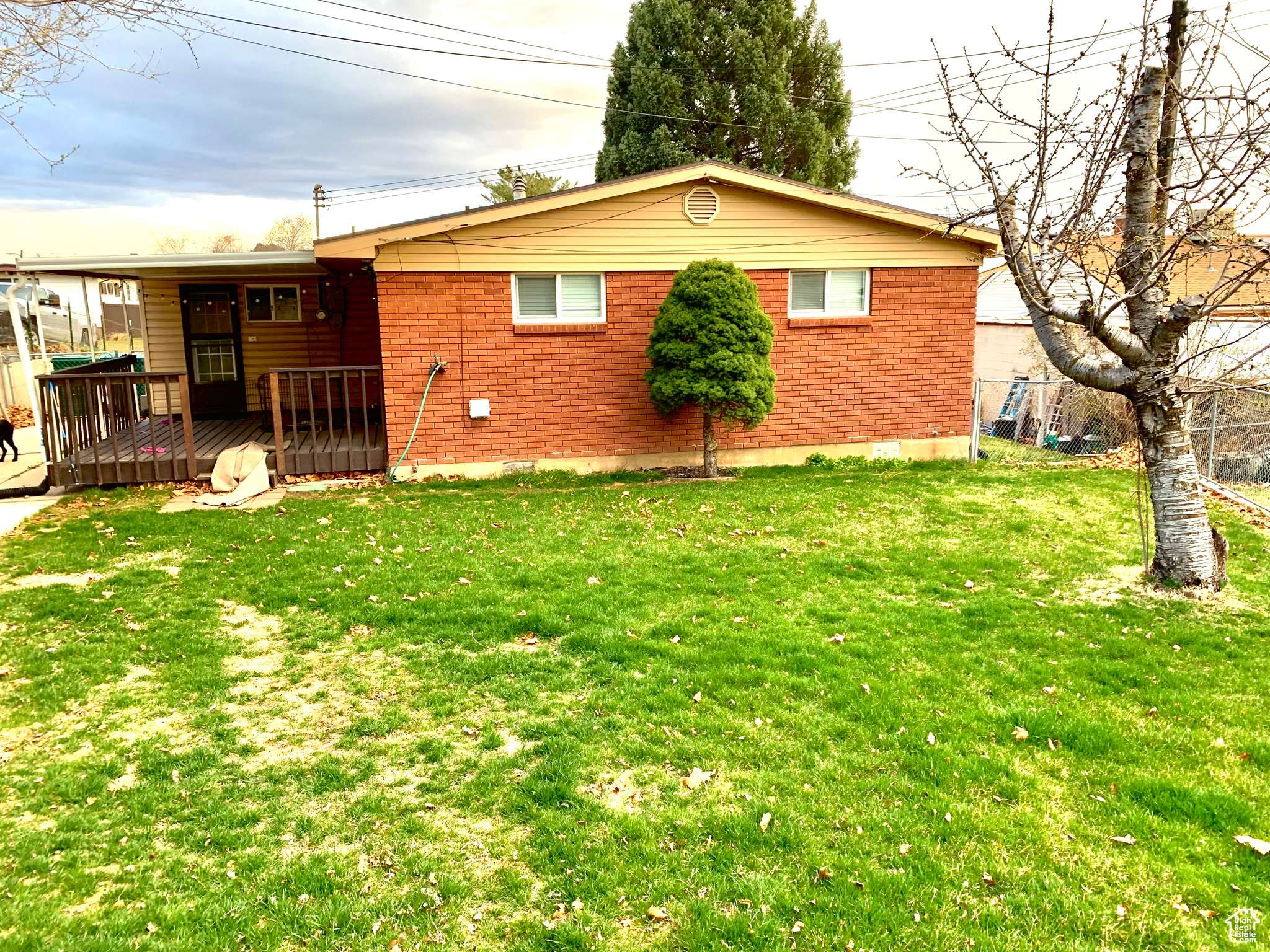 Roy, UT 84067,2414 W 5400 S