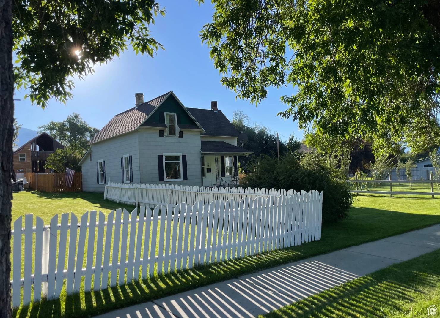 Smithfield, UT 84335,280 N MAIN ST