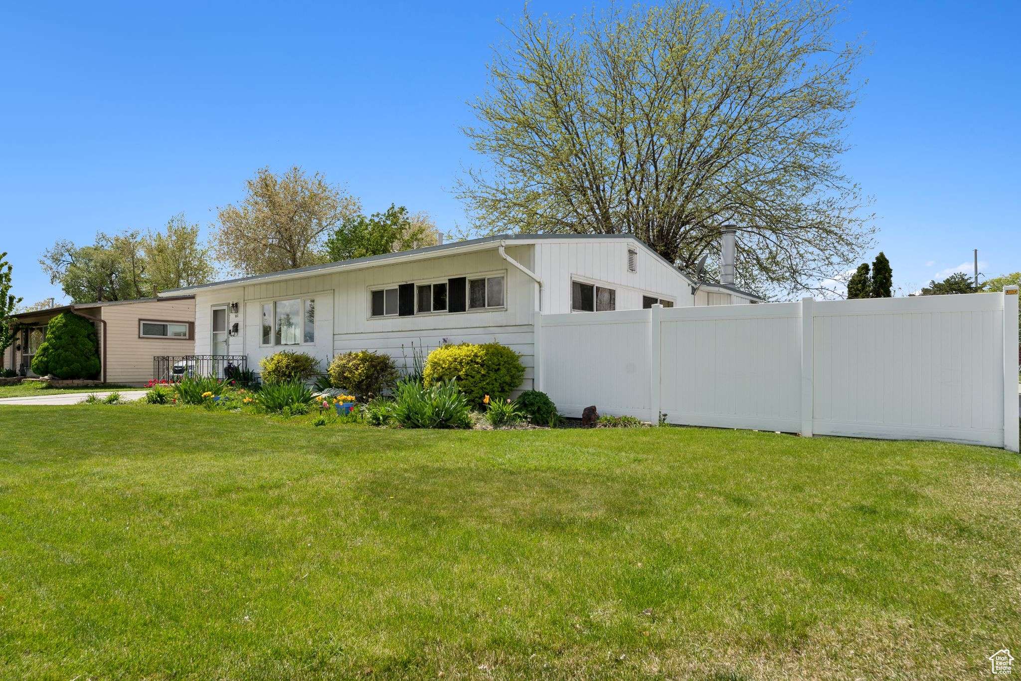 Salt Lake City, UT 84116,981 N 1300 W
