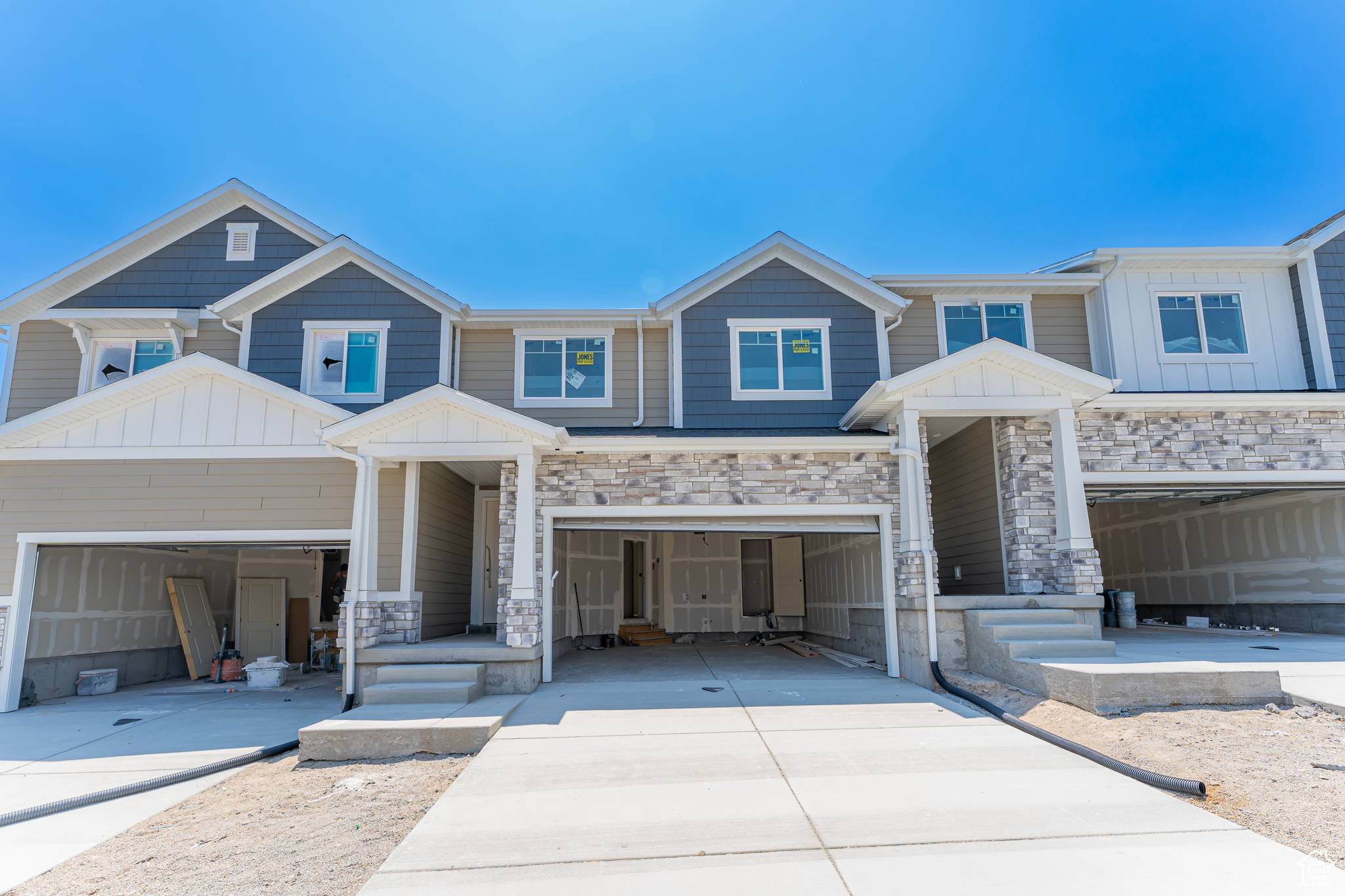 Saratoga Springs, UT 84045,611 W PURPLE VELVET LN #2317