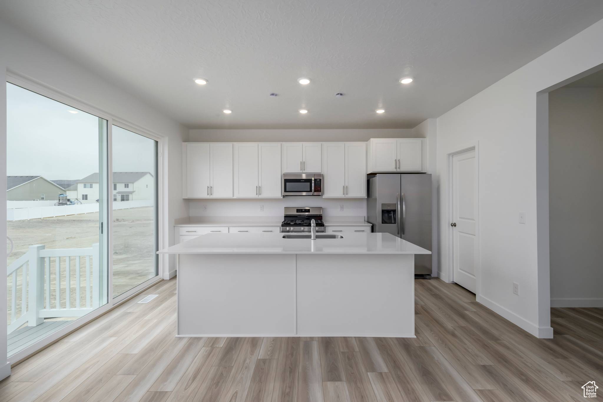 Eagle Mountain, UT 84005,1803 E BADGER AVE #B250