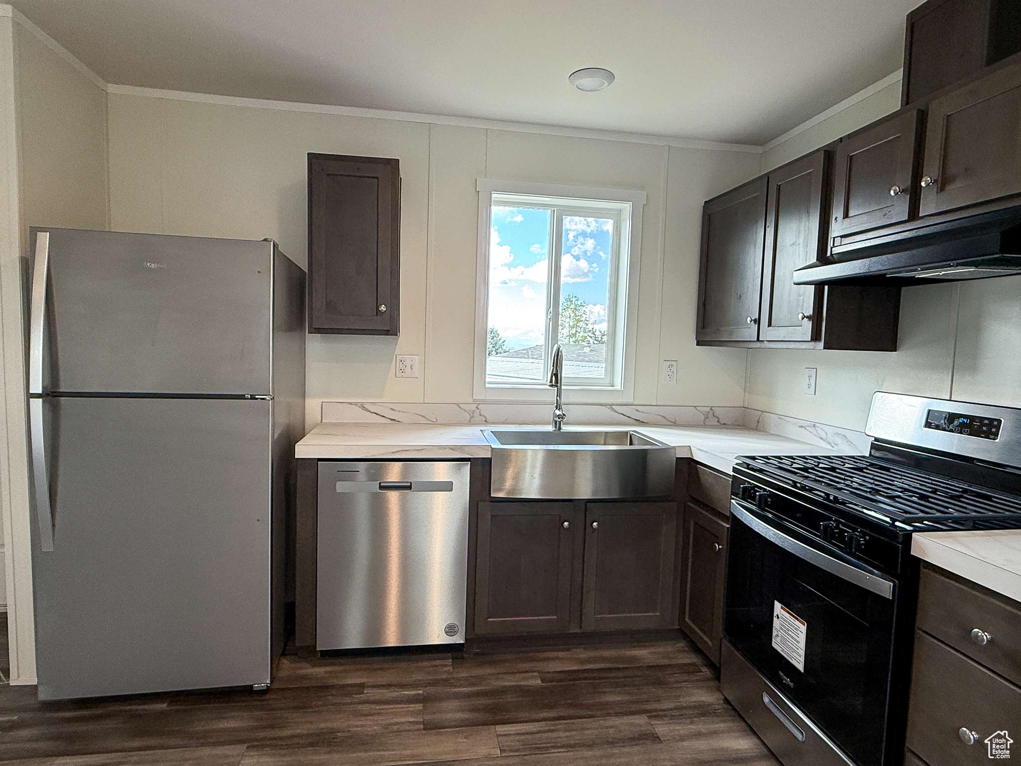 Layton, UT 84041,241 FREMONT WAY