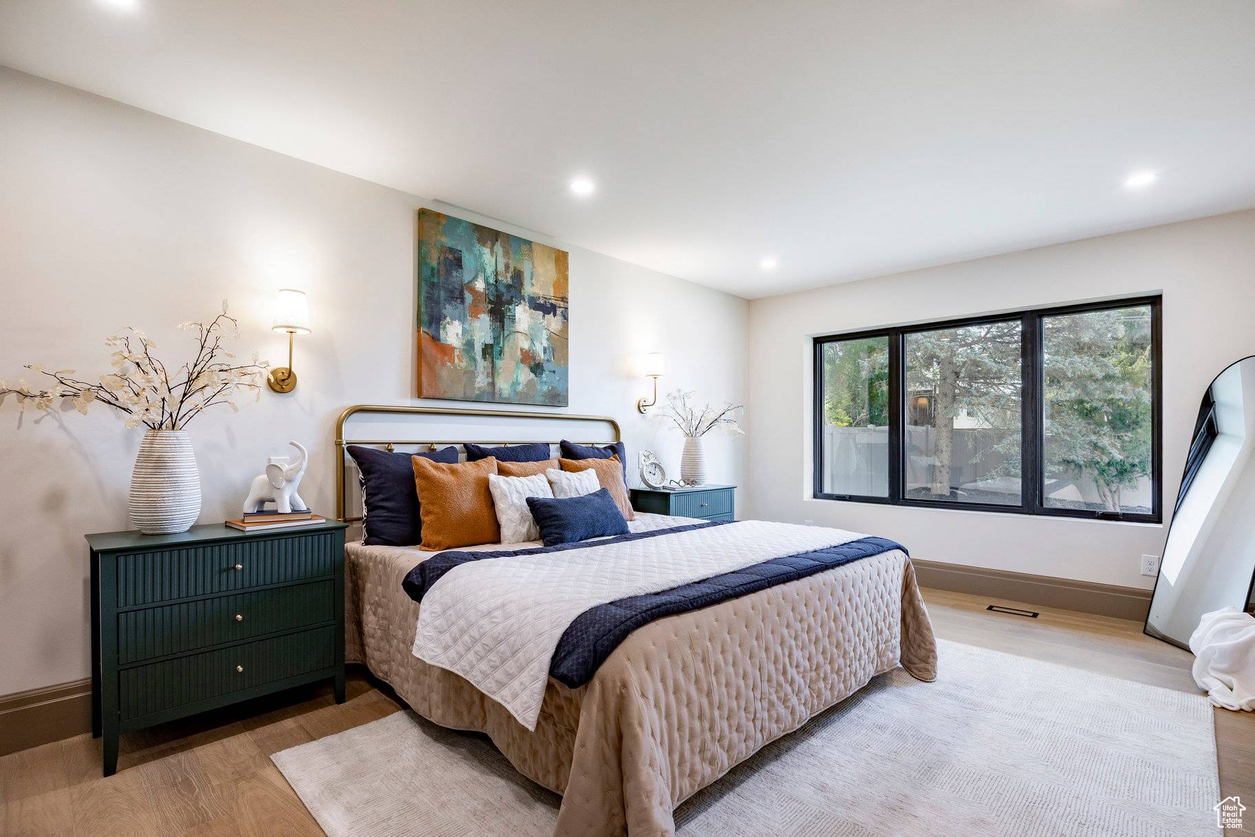 Salt Lake City, UT 84108,2568 E SHERWOOD DR