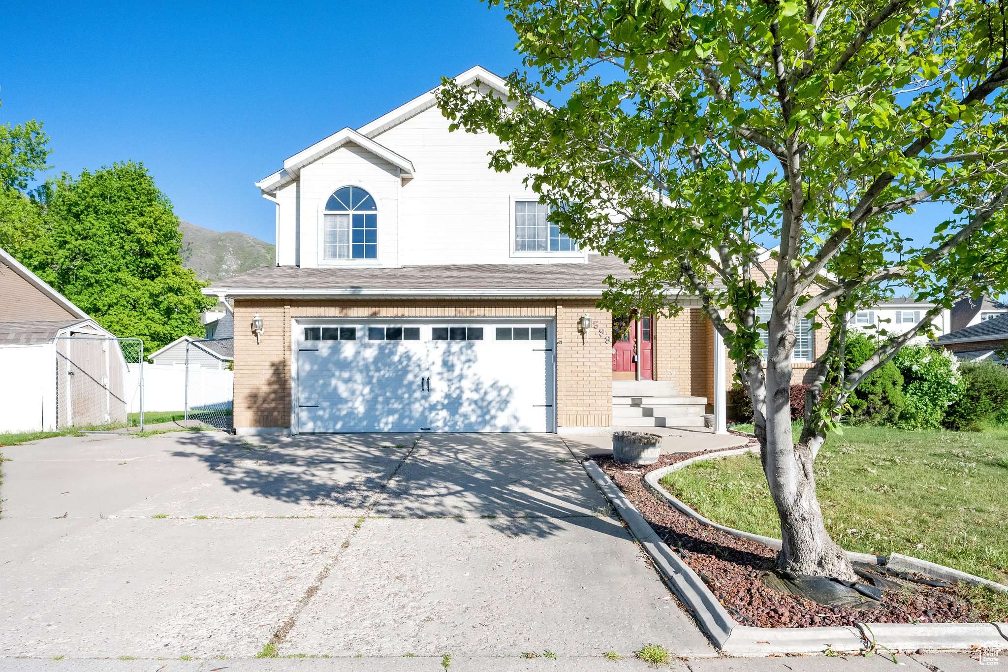 Centerville, UT 84014,599 VALLEY DR