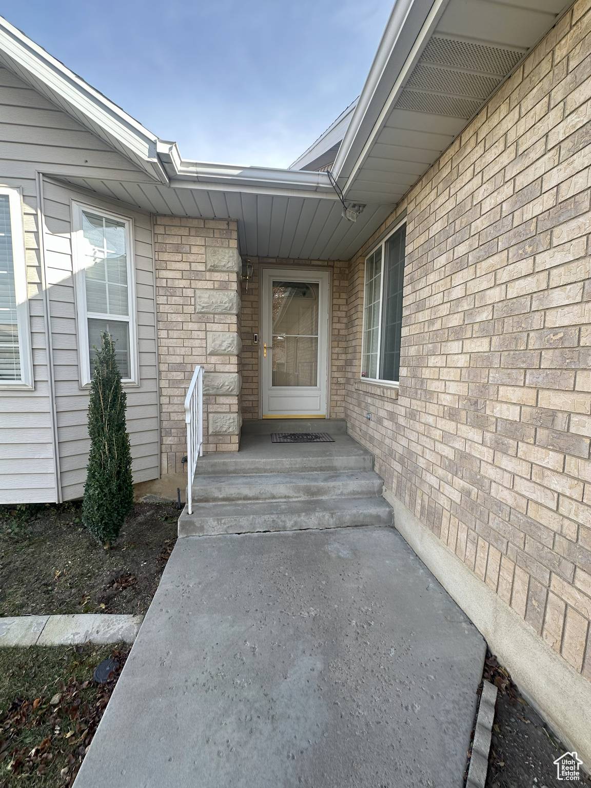 Lindon, UT 84042,498 N 80 W