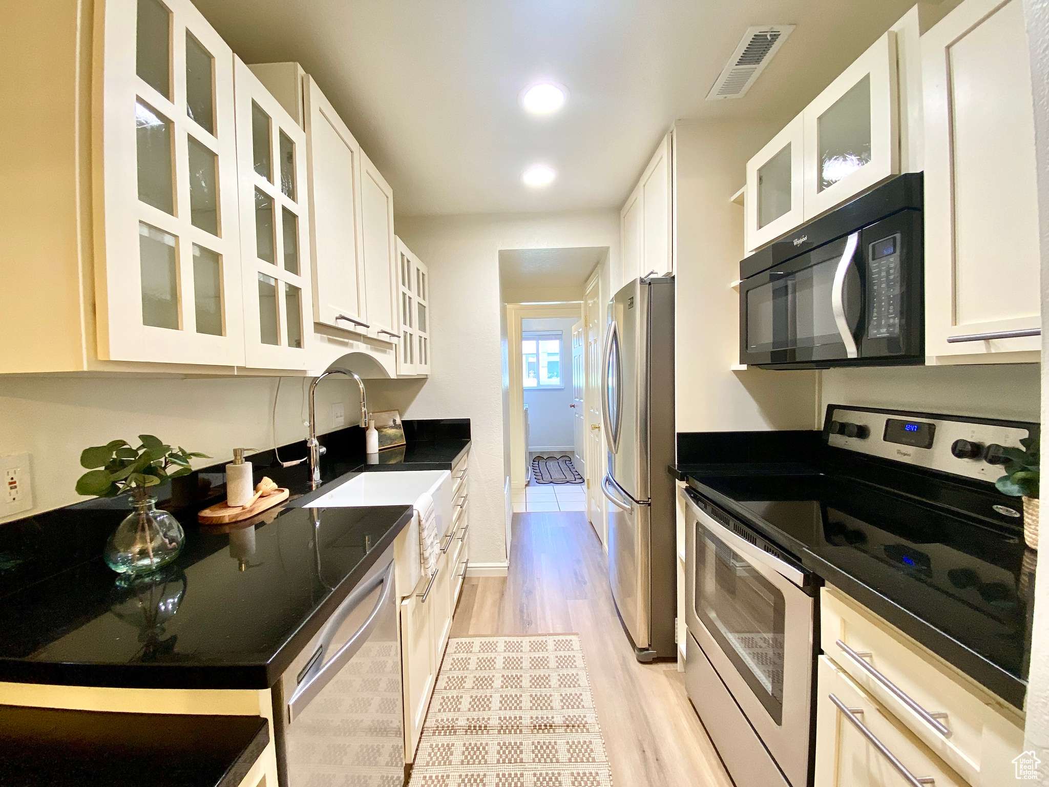 Salt Lake City, UT 84107,754 E 3900 S #17