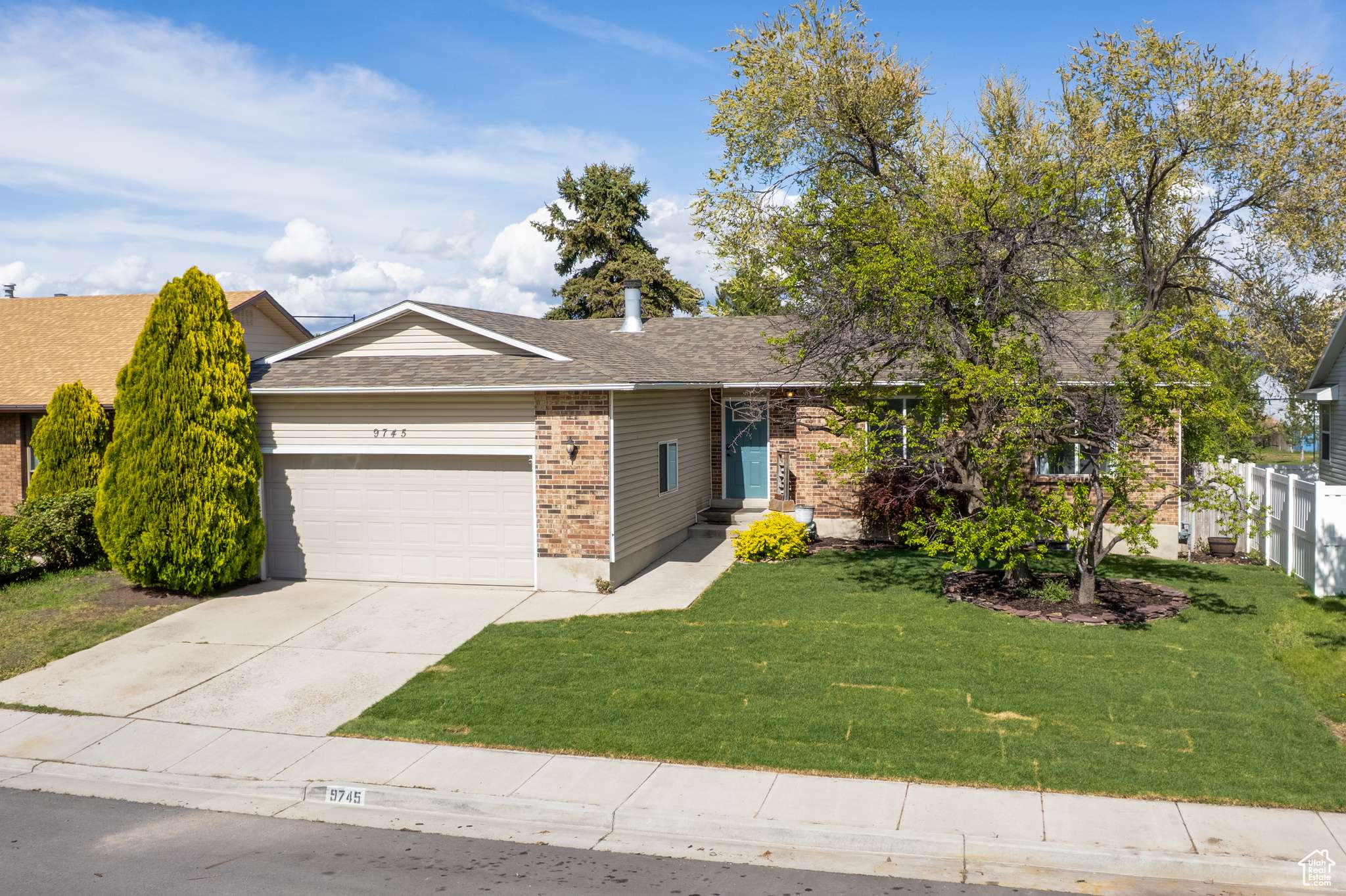 South Jordan, UT 84009,9745 S TAYSIDE DR W