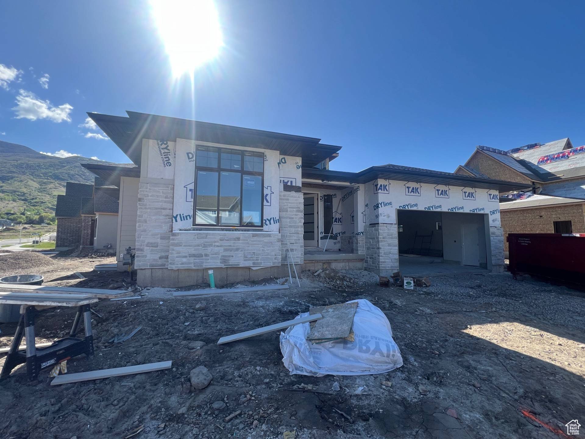 Centerville, UT 84014,581 W SUMMERHILL LN N