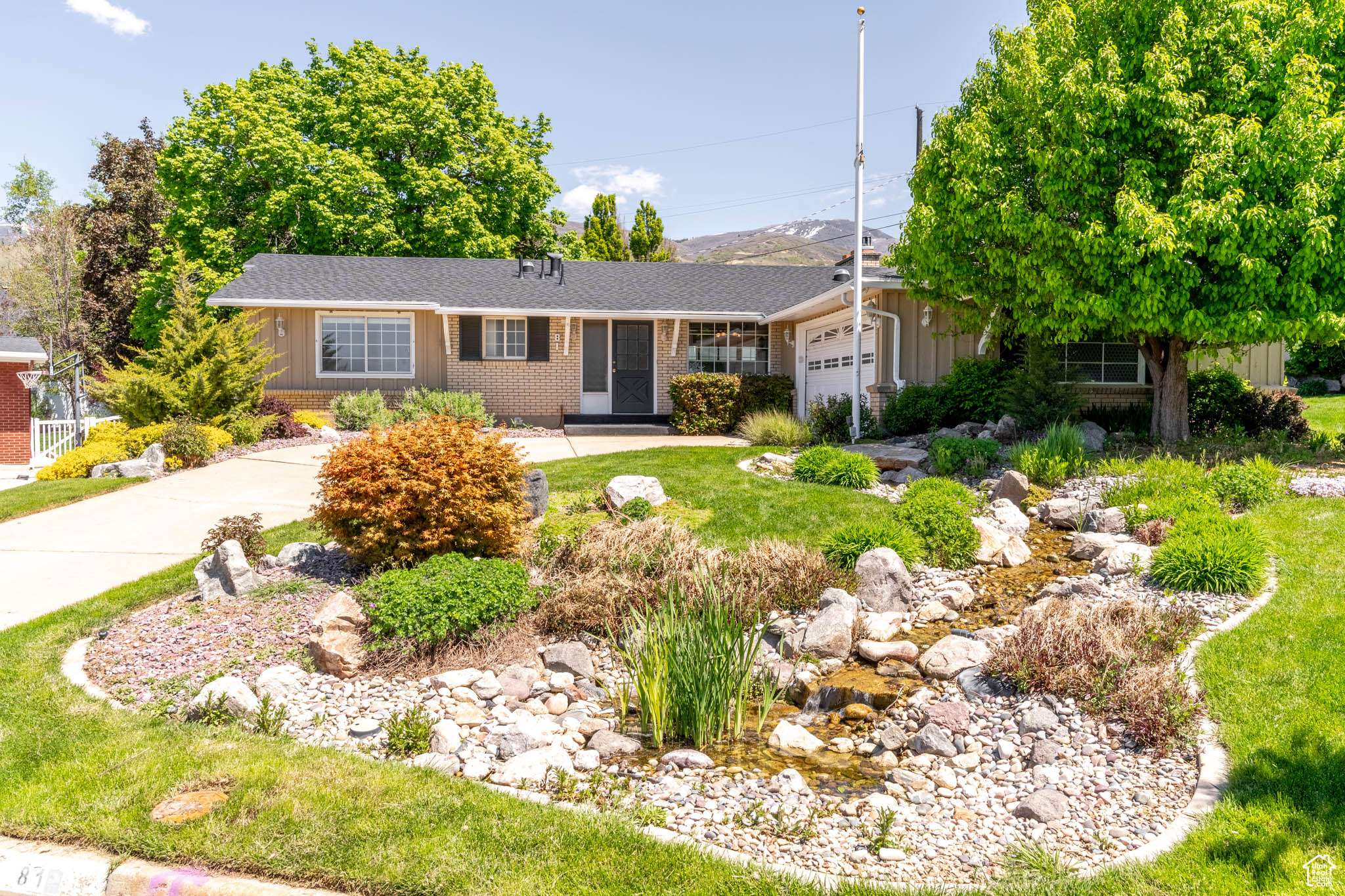 Bountiful, UT 84010,81 S 700 E