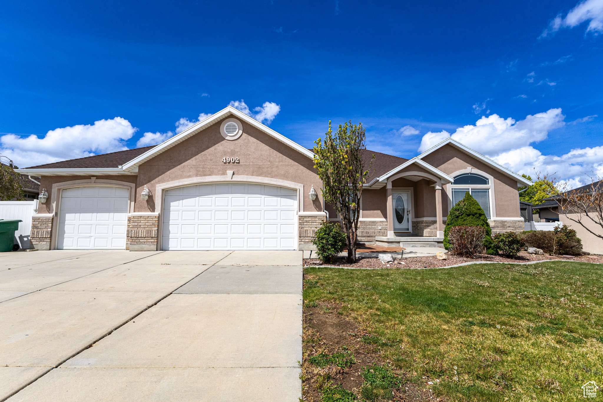 West Jordan, UT 84081,4902 W PINE LAUREL LN