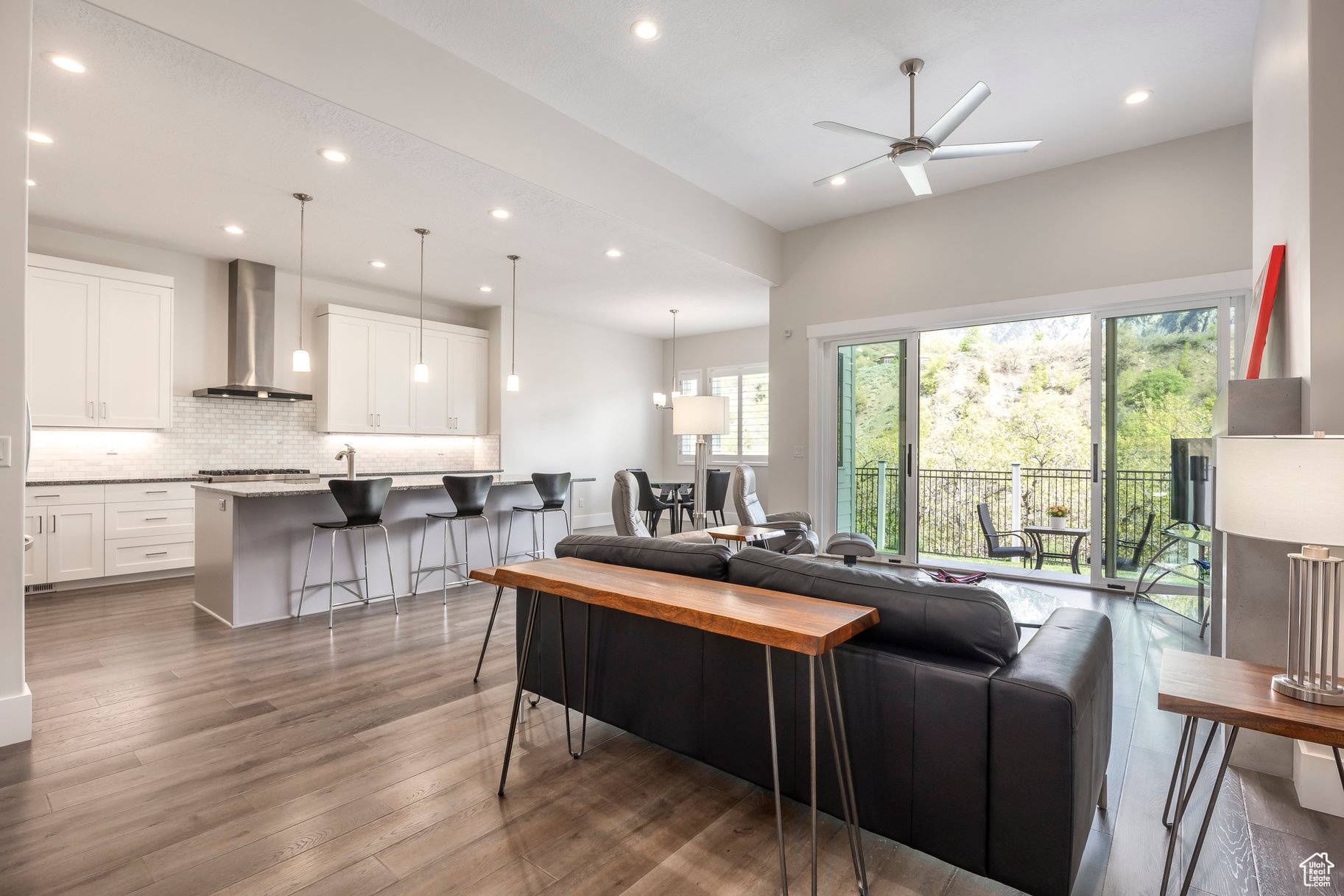 Cottonwood Heights, UT 84093,9293 S REGATTA LN