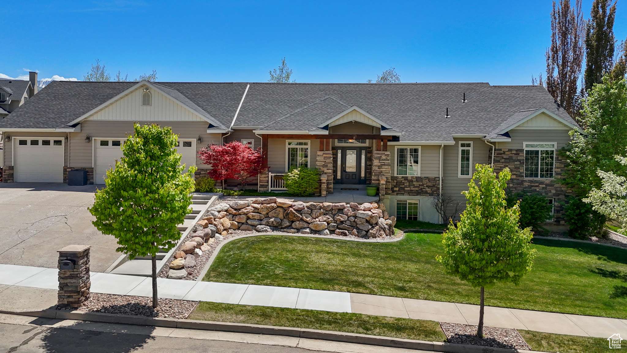 Smithfield, UT 84335,878 E 400 S