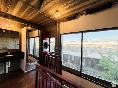 Salt Lake City, UT 84101,360 W 300 S #236