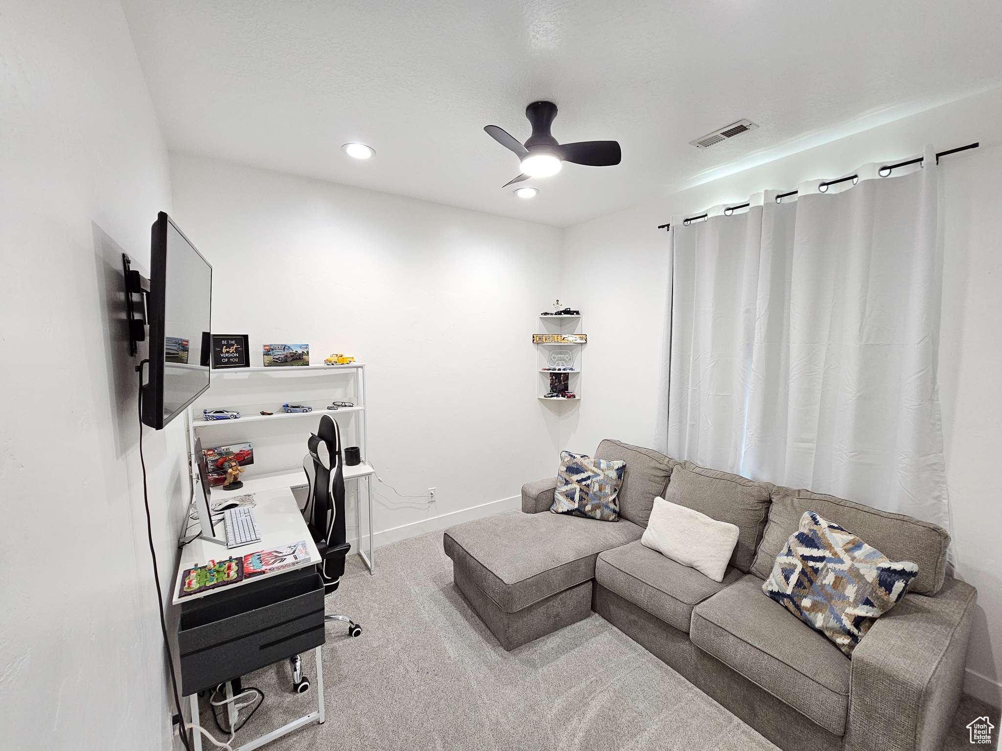 North Salt Lake, UT 84054,922 N CAMBRIA DR