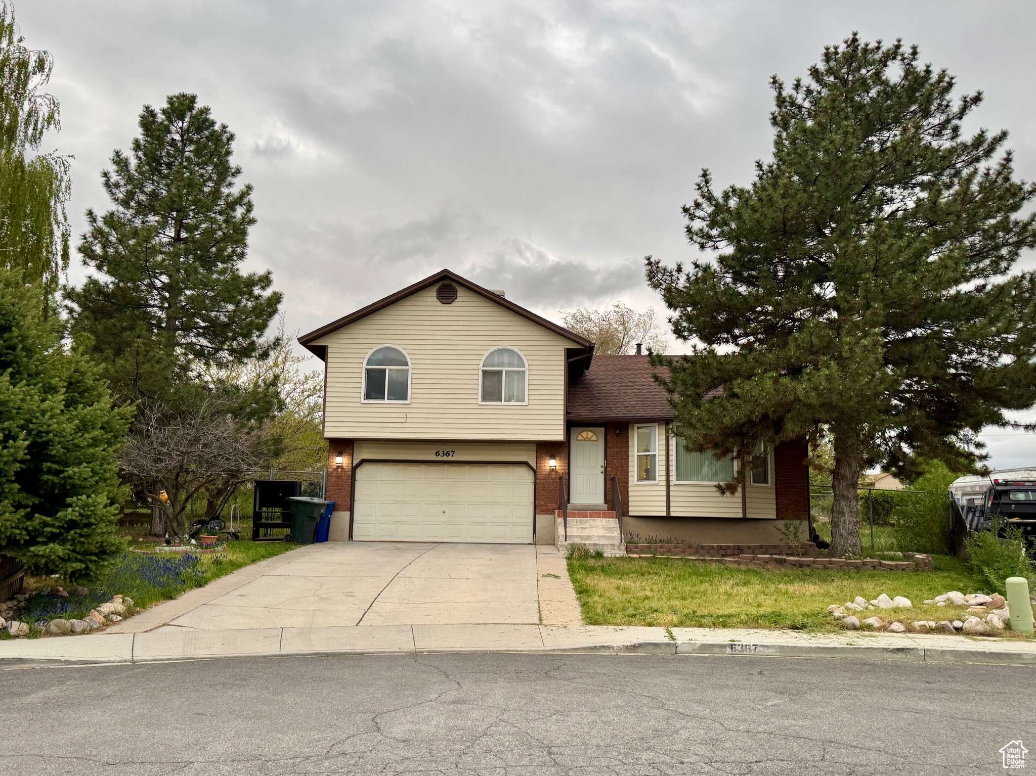 West Valley City, UT 84128,6367 W 4180 S