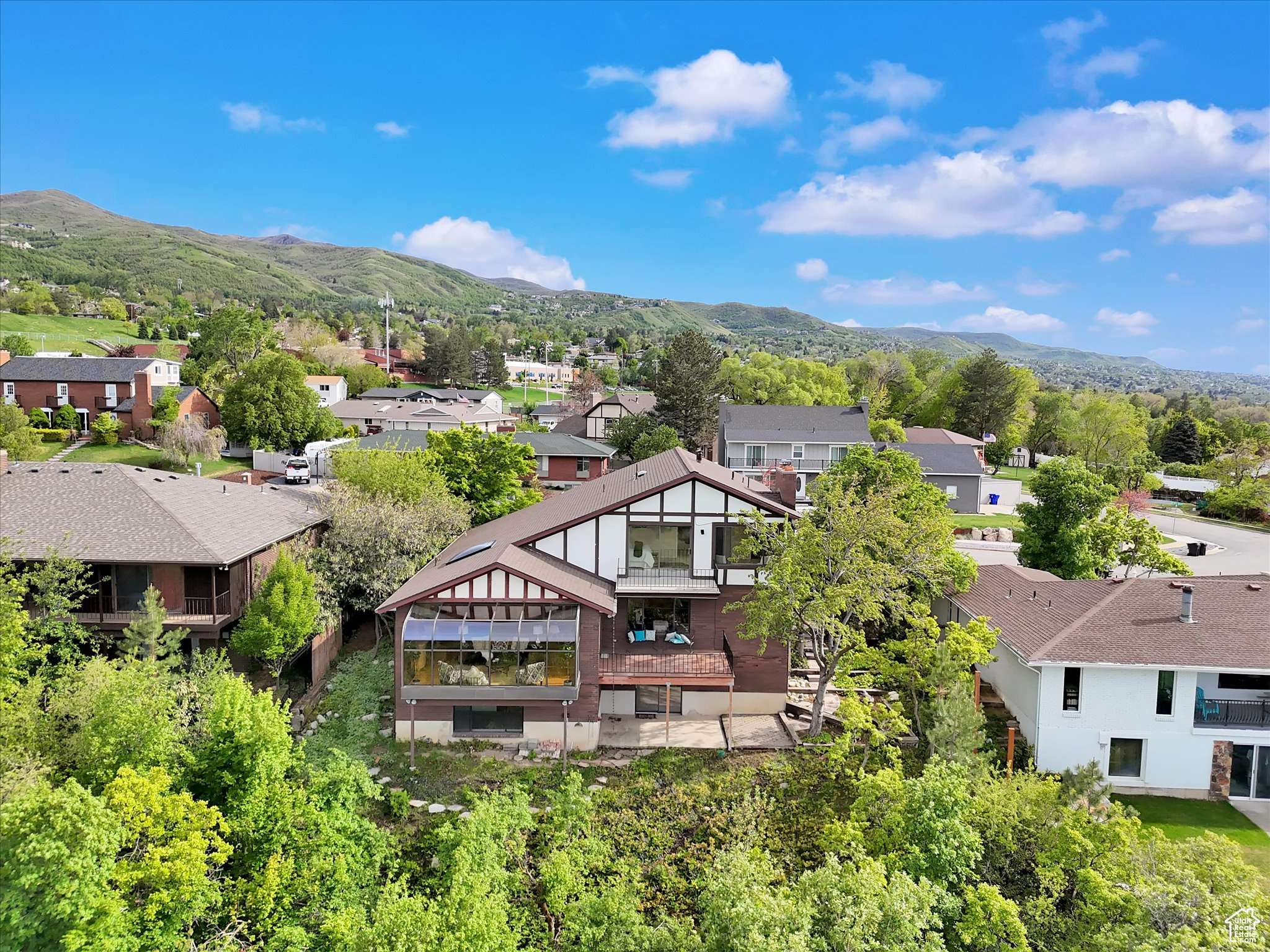Bountiful, UT 84010,905 E MILLSTREAM WAY