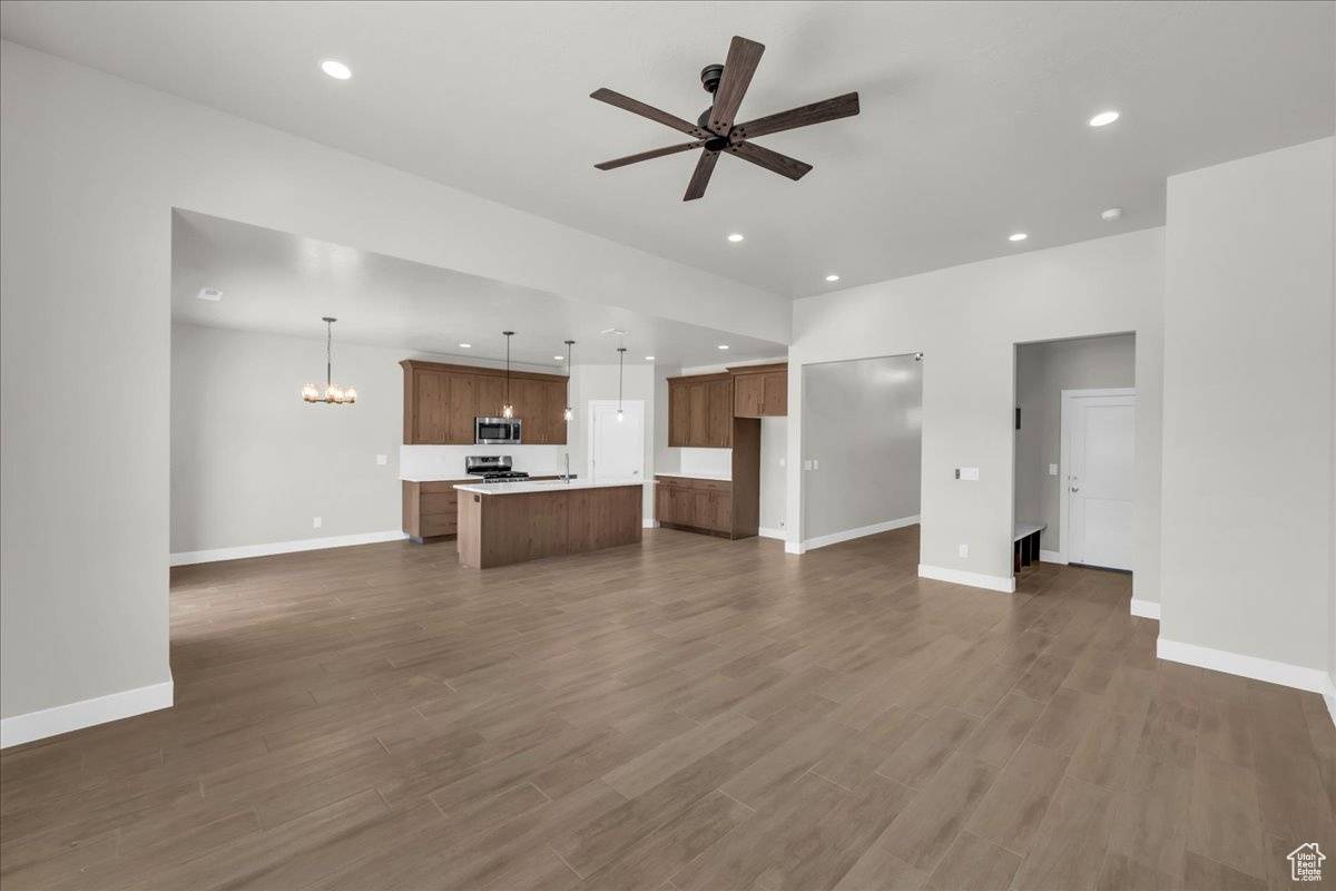 Enoch, UT 84721,920 E WINCHESTER DR