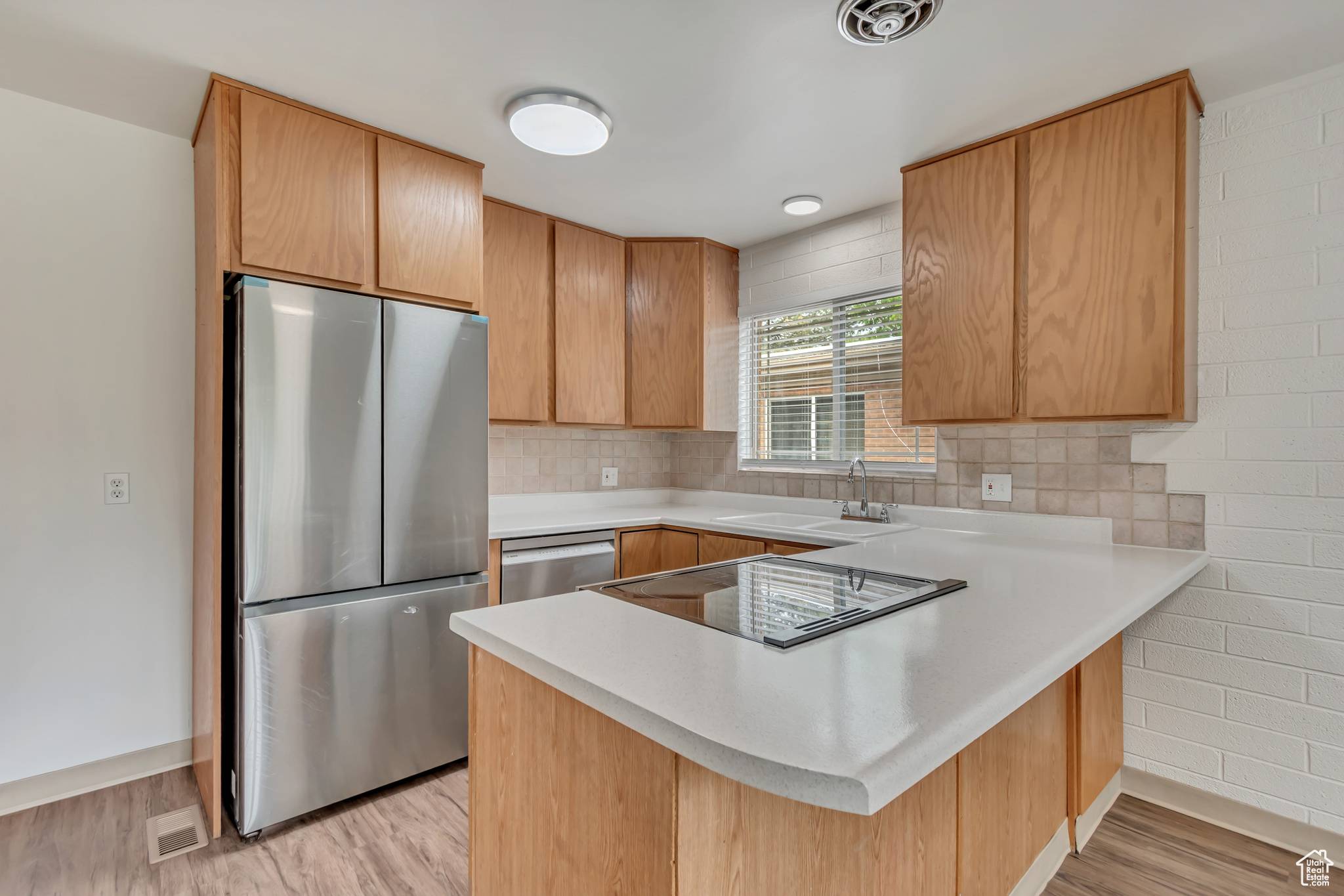 Millcreek, UT 84109,3400 S 2000 E