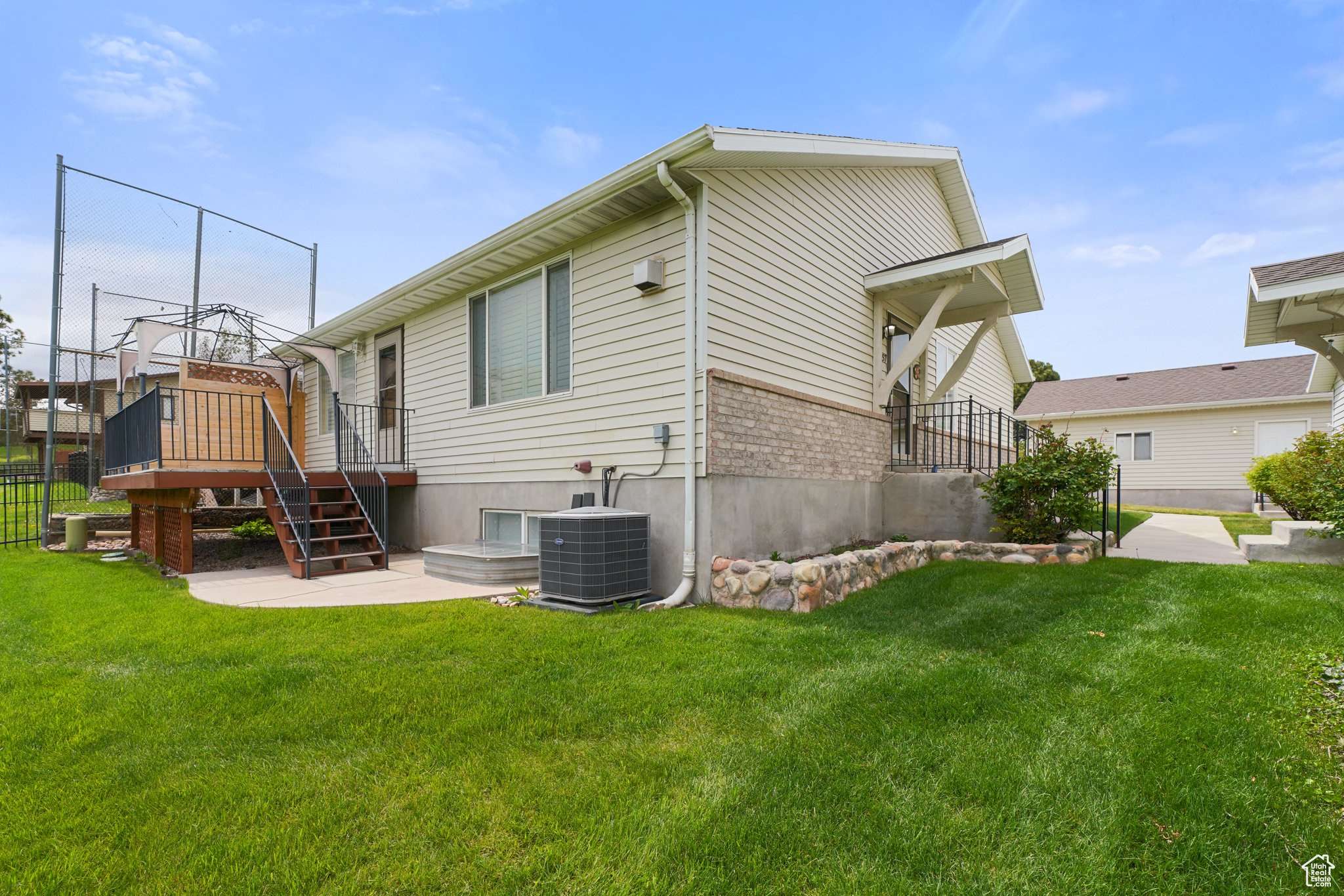 South Jordan, UT 84009,4557 W SAINT ANDREWS DR