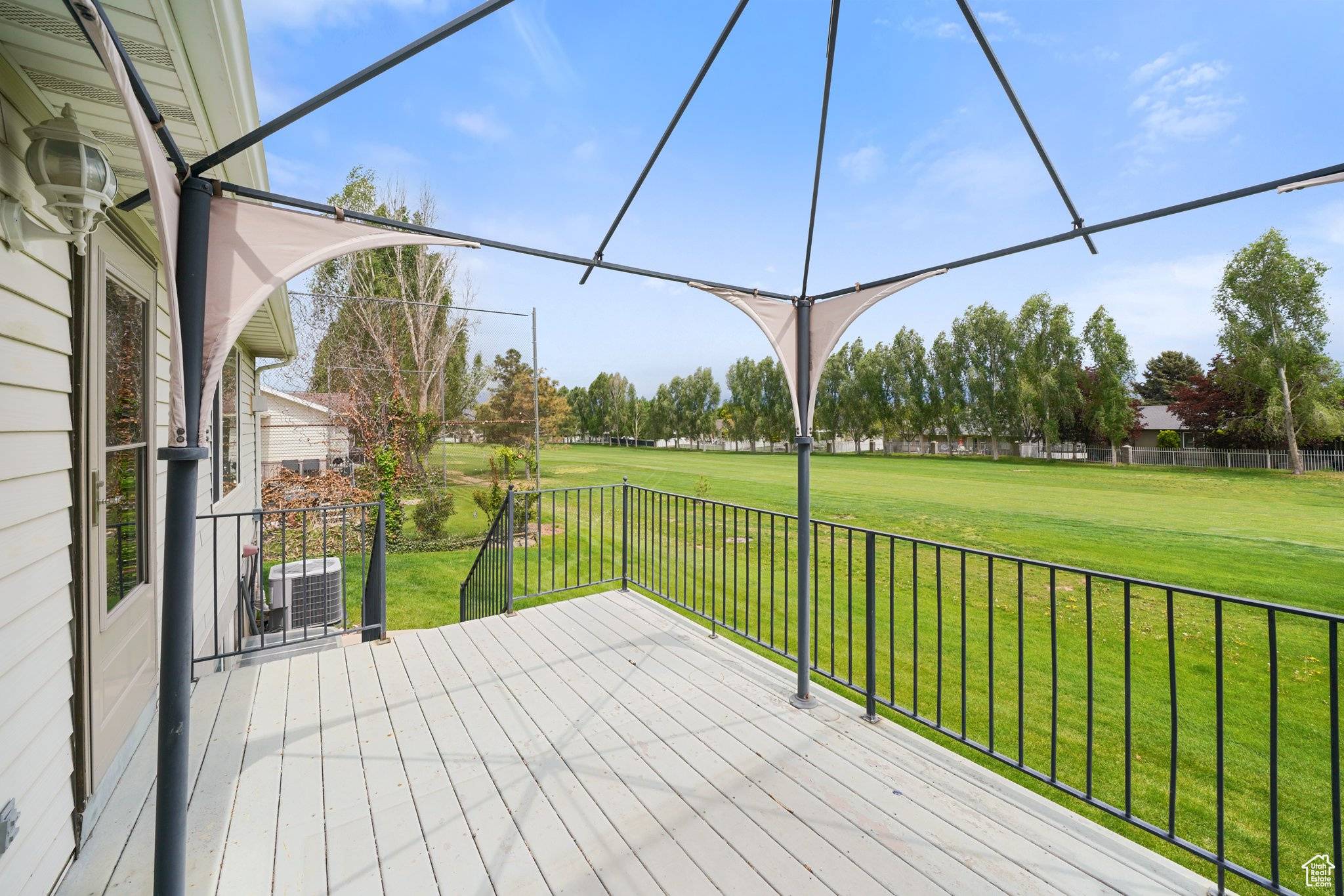 South Jordan, UT 84009,4557 W SAINT ANDREWS DR